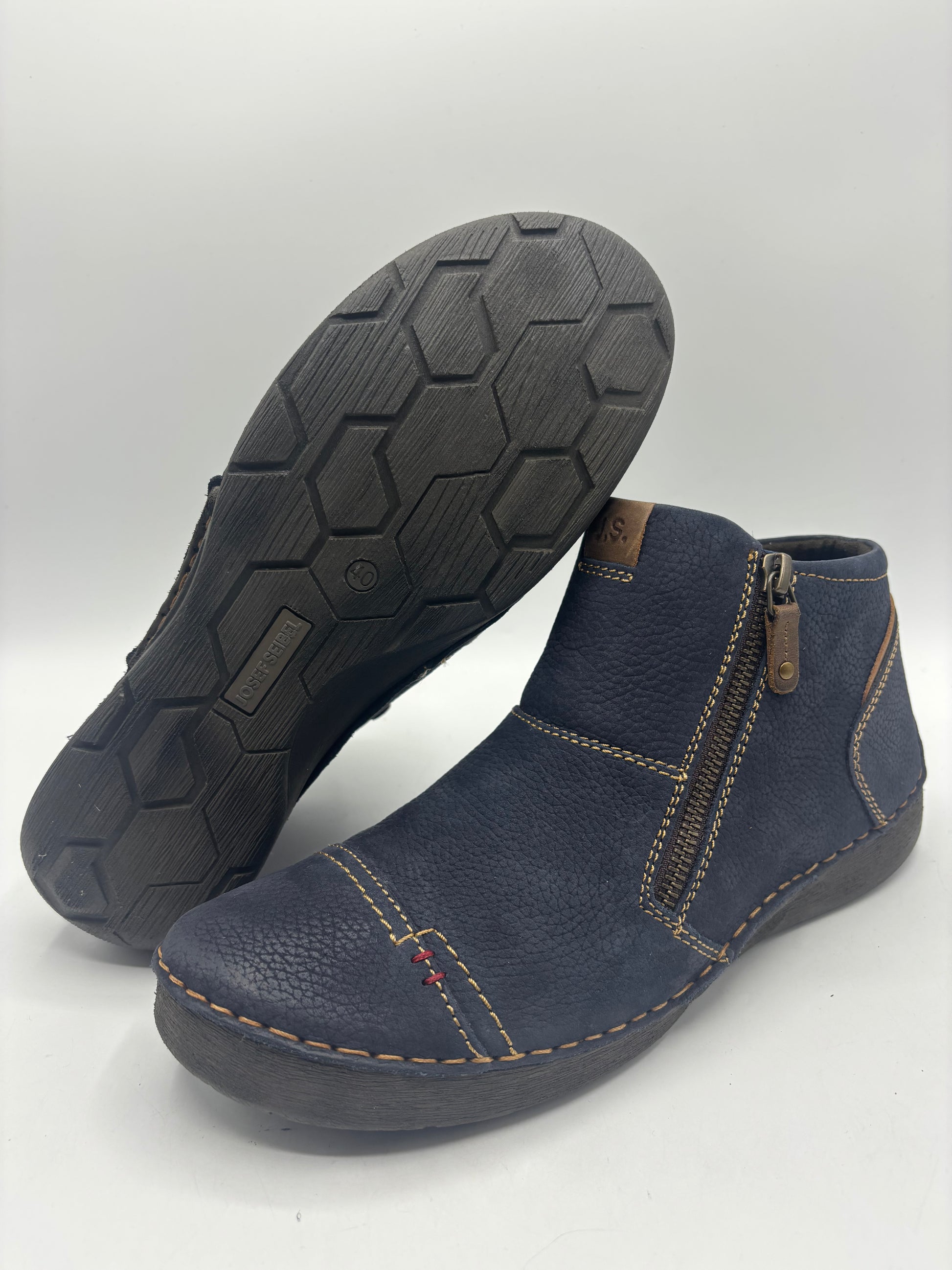 Josef seibel “fergey” ankle boots