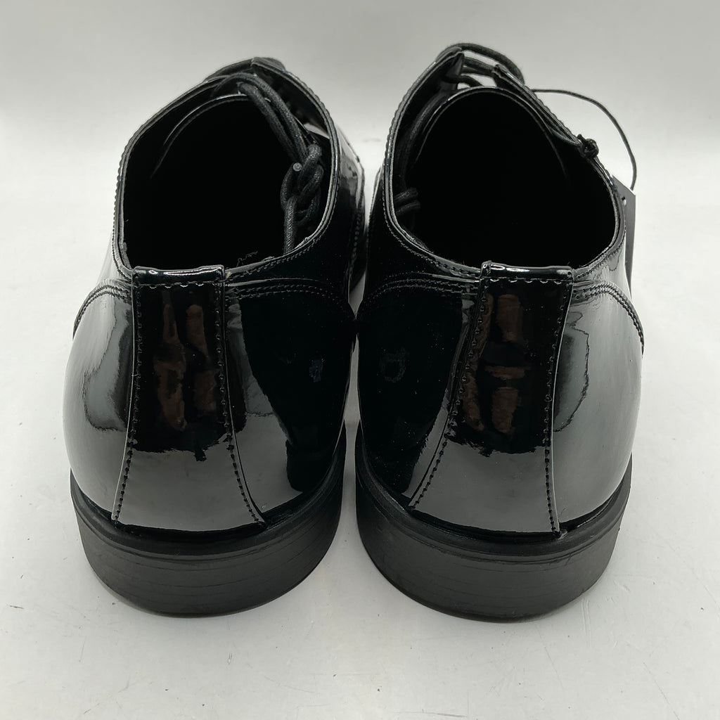 Pier One, Mens patent dress shoes, slight mark