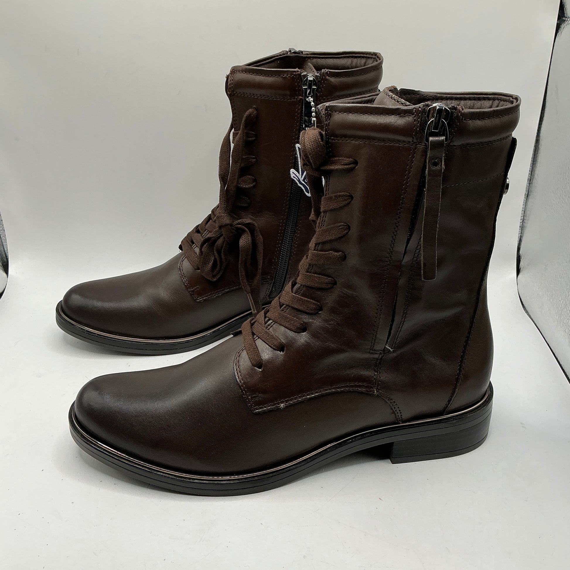 CAPRICE Soft leather ankle boots