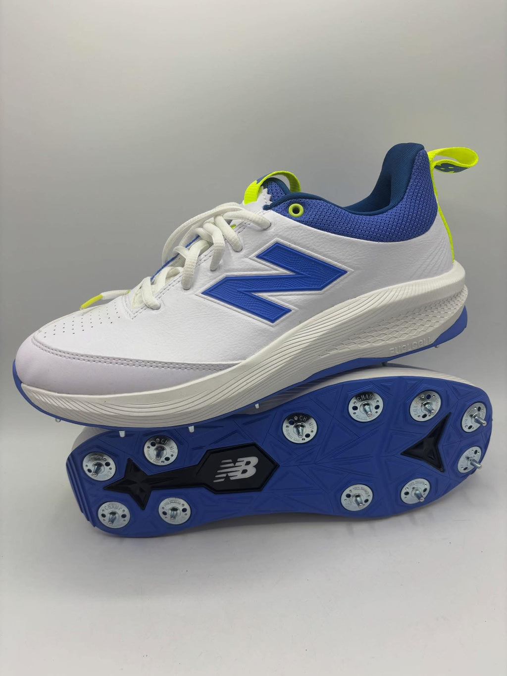 New Balance CK4030 W5 Cricket Shoes 2024 8 Off-White