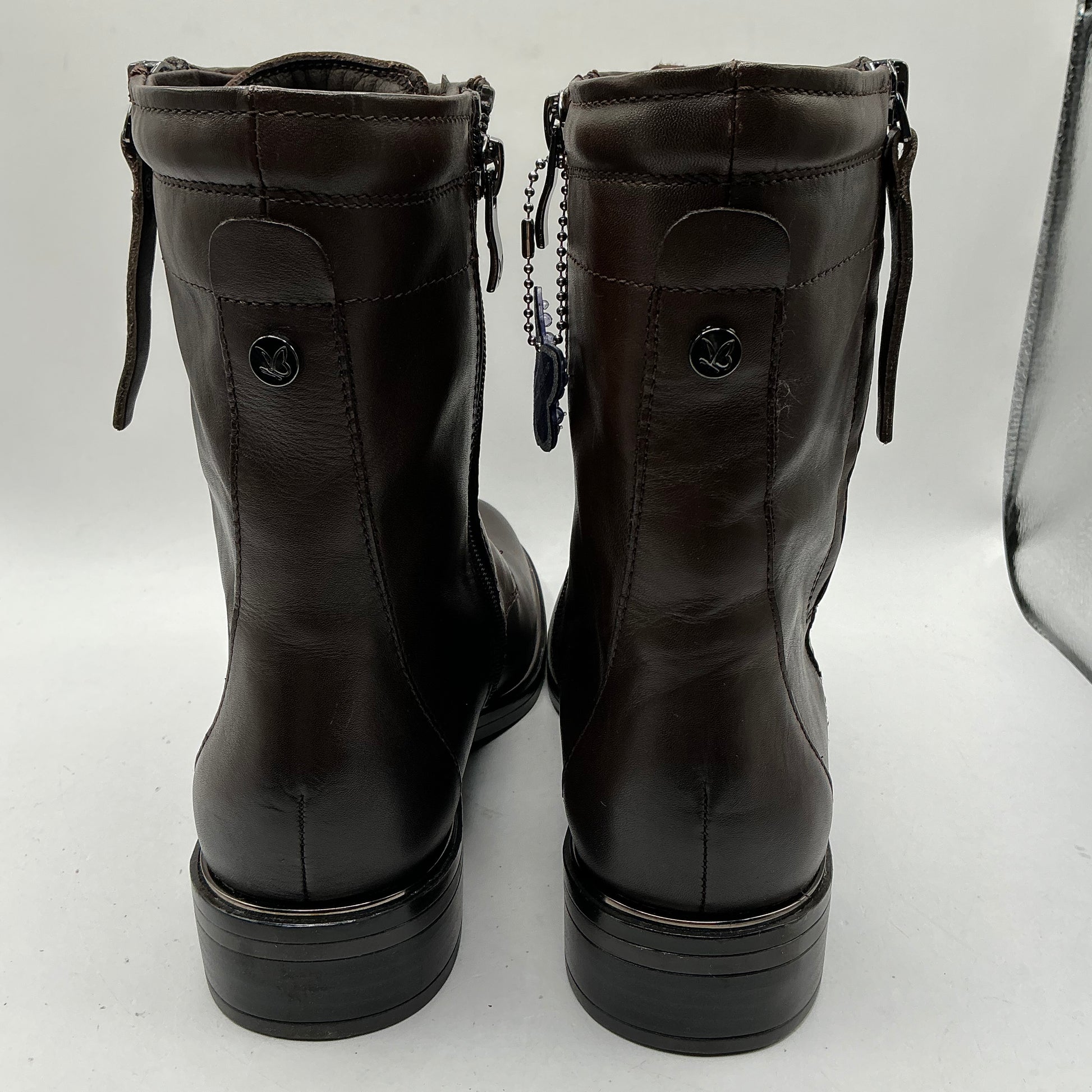 CAPRICE Soft leather ankle boots