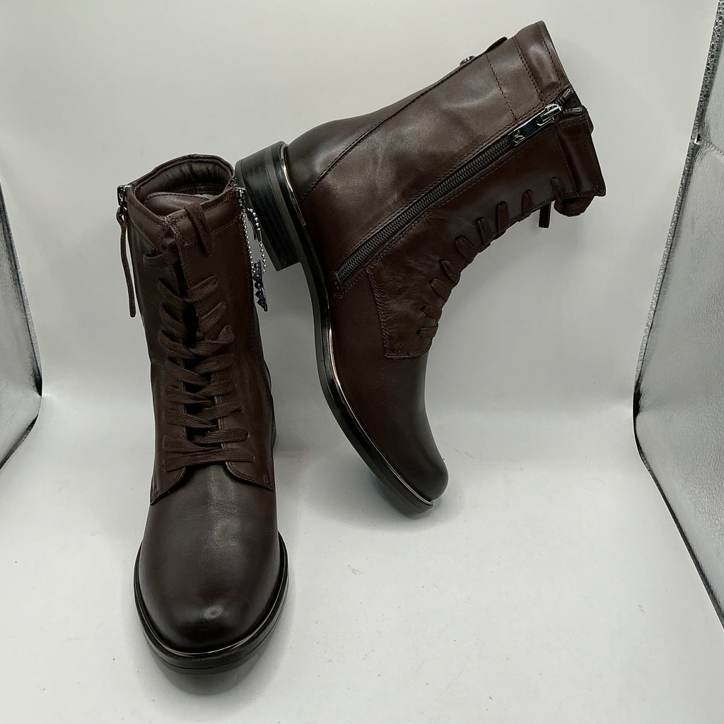 CAPRICE Soft leather ankle boots