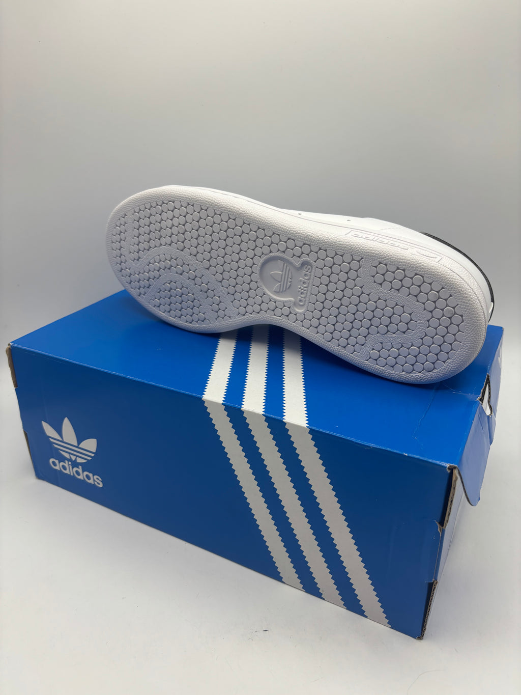 Adidas “Stan smith” trainers