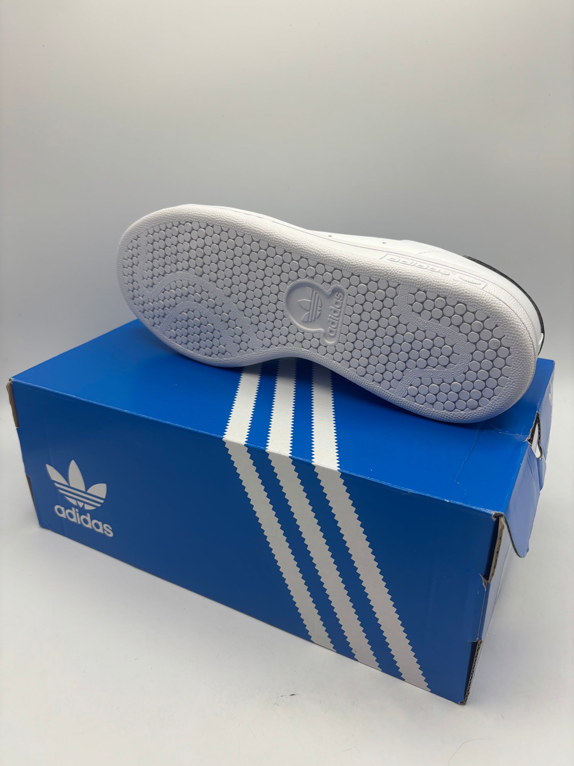 Adidas “Stan smith” trainers