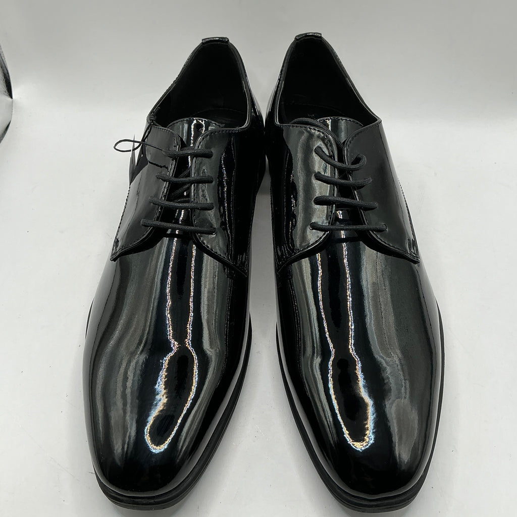 Pier One, Mens patent dress shoes, slight mark
