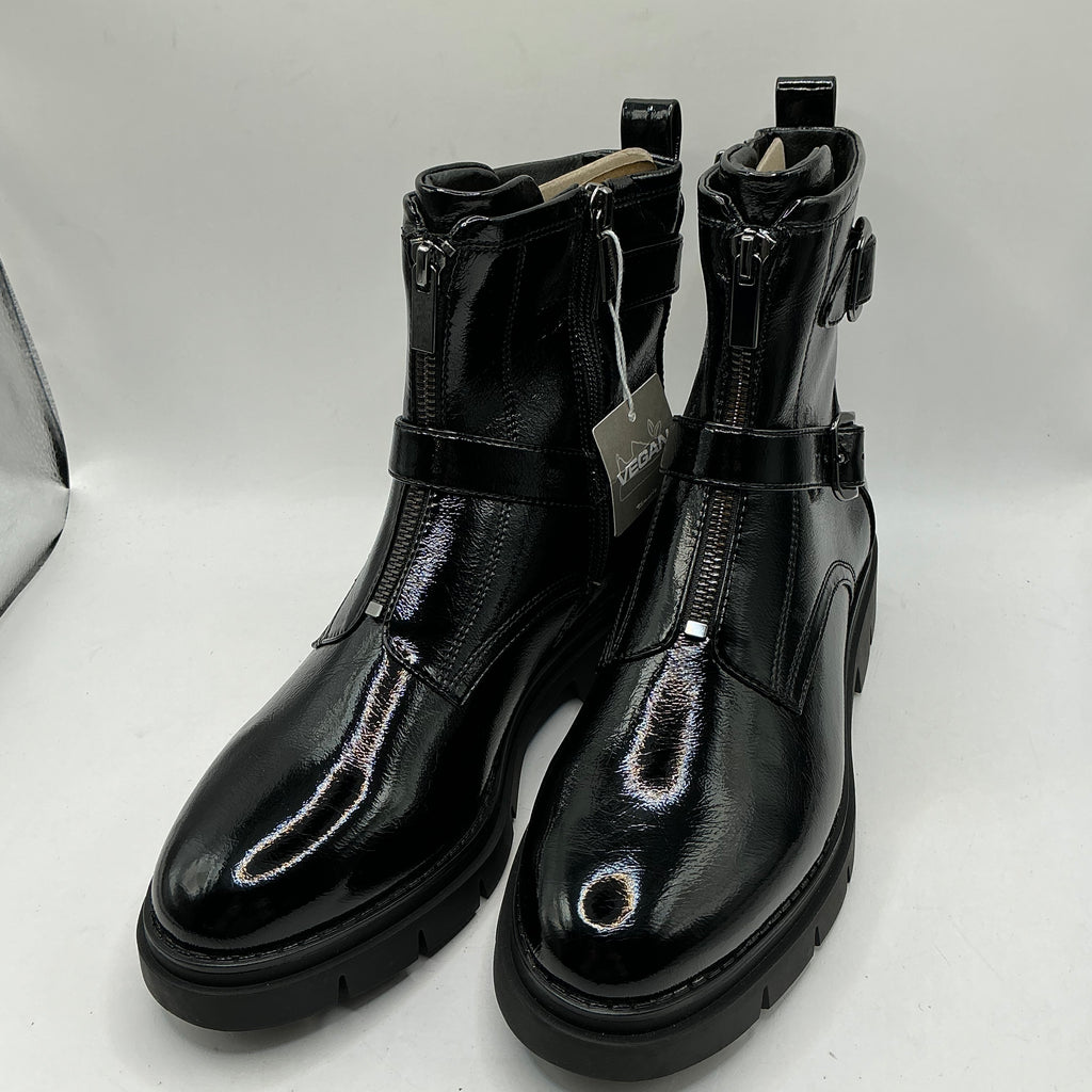TAMARIS vegan patent ankle boots