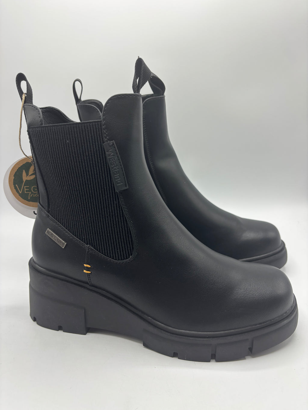 Wetland by Josef seibel         “Willey 01” Chunky Wedge Boots