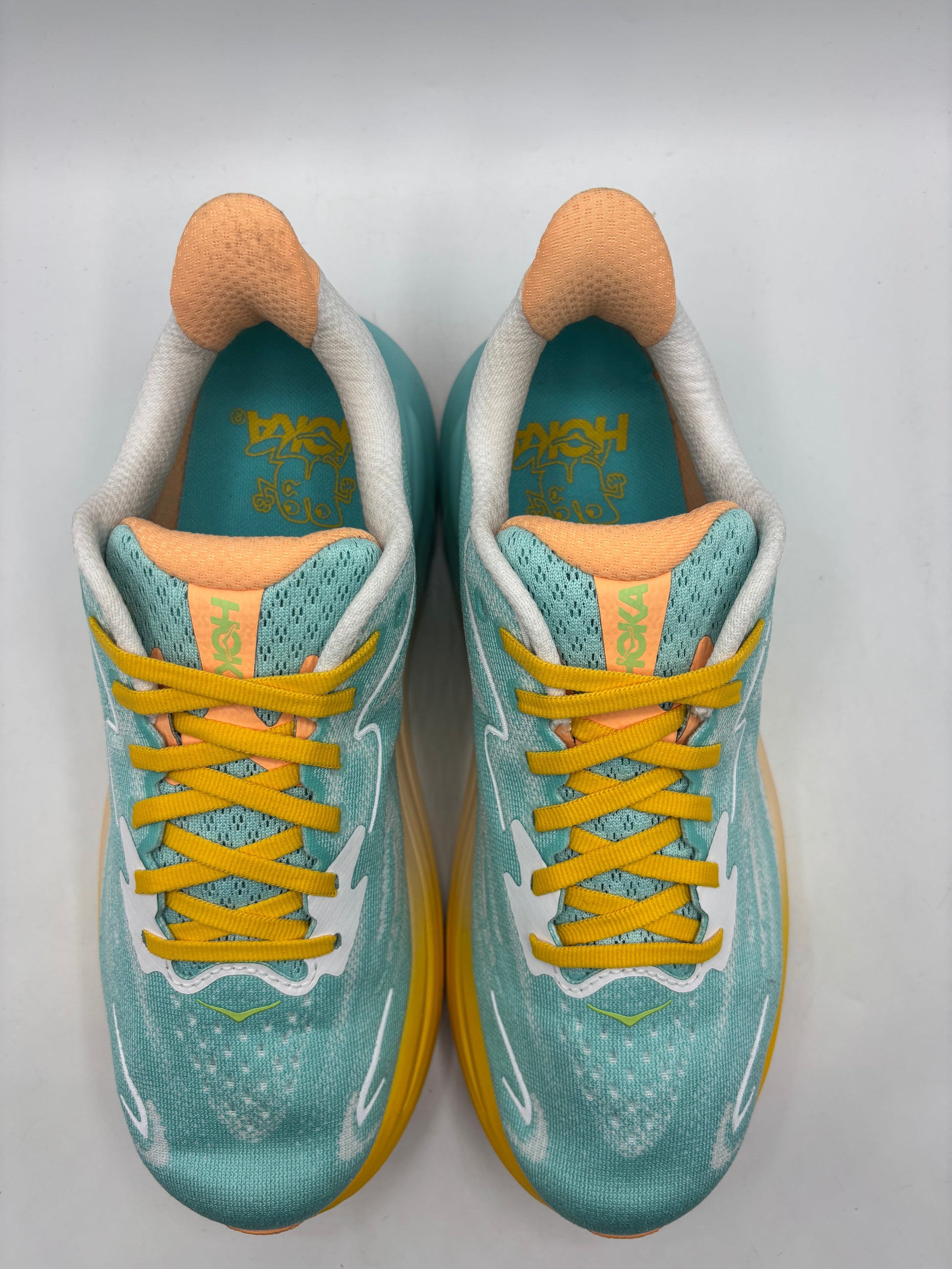 HOKA Clifton 10 running shoes/trainers