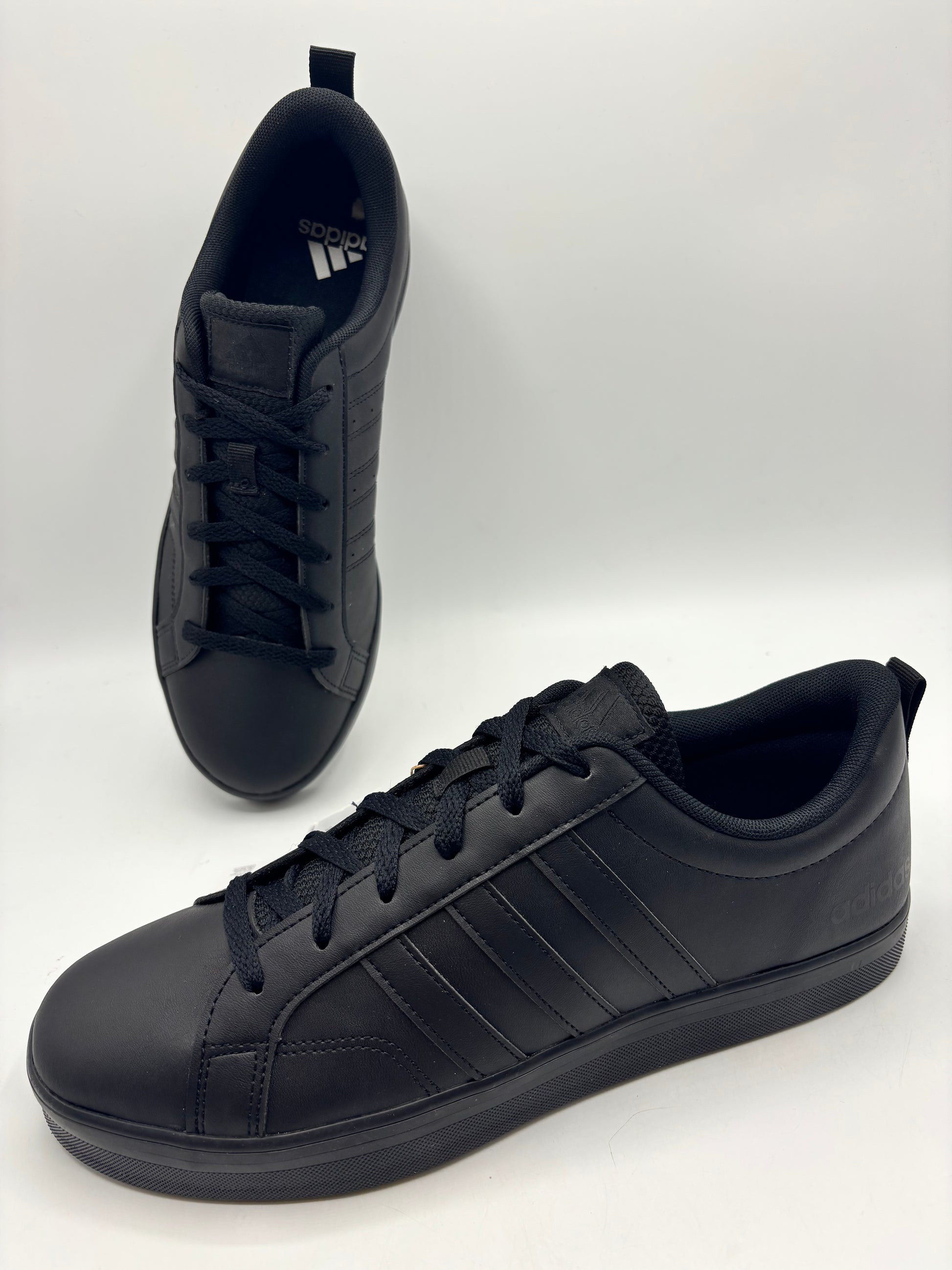 Adidas VS pace 2.0 shoes (sizes 6,7,7.5,8,8.5,9)