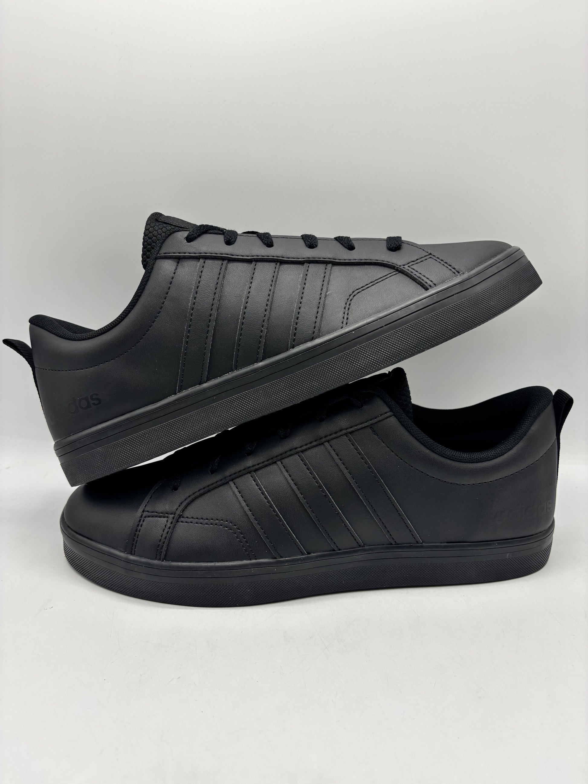 Adidas VS pace 2.0 shoes (sizes 6,7,7.5,8,8.5,9)