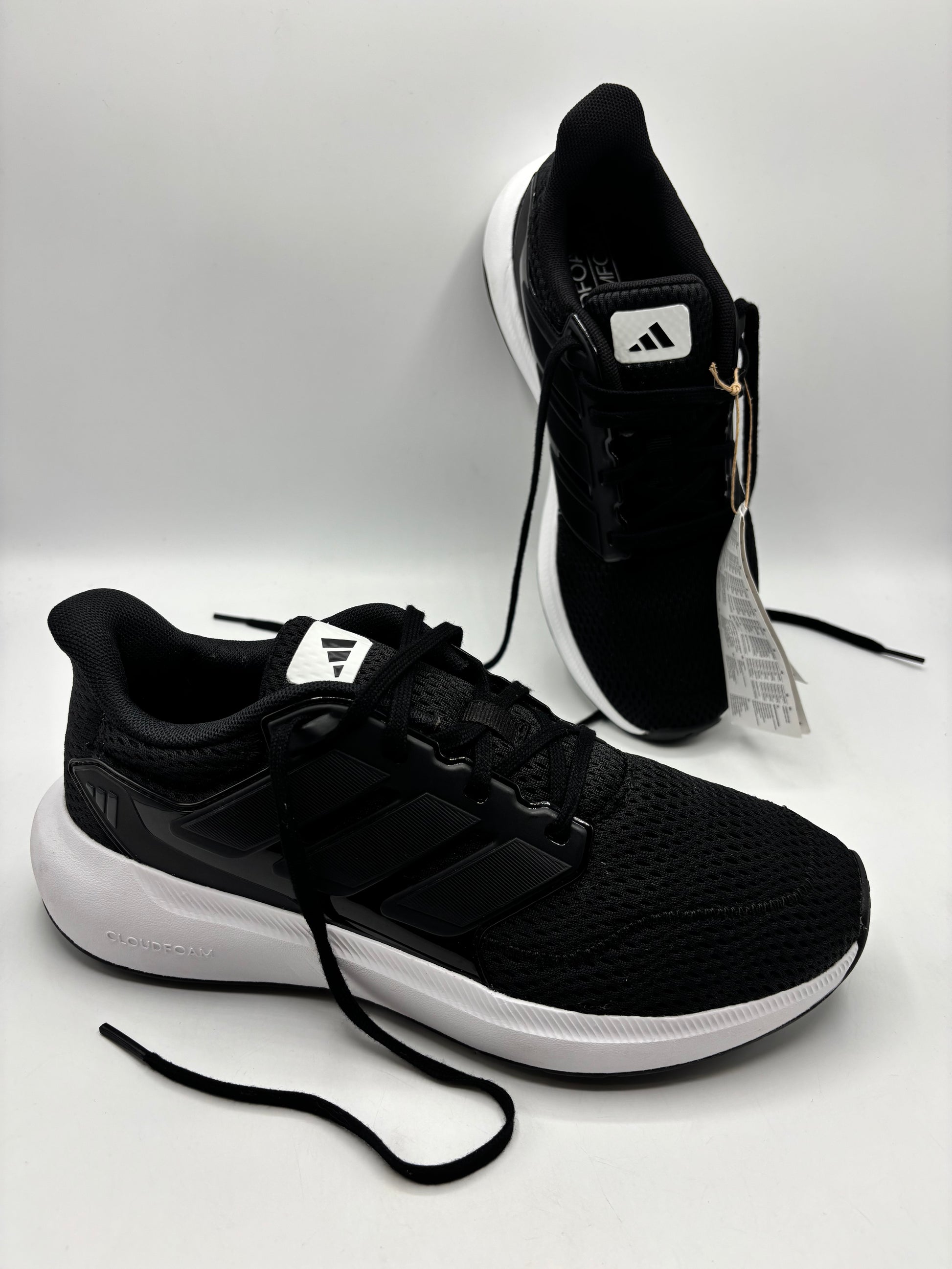 ADIDAS cloudfoam trainers(size 6)