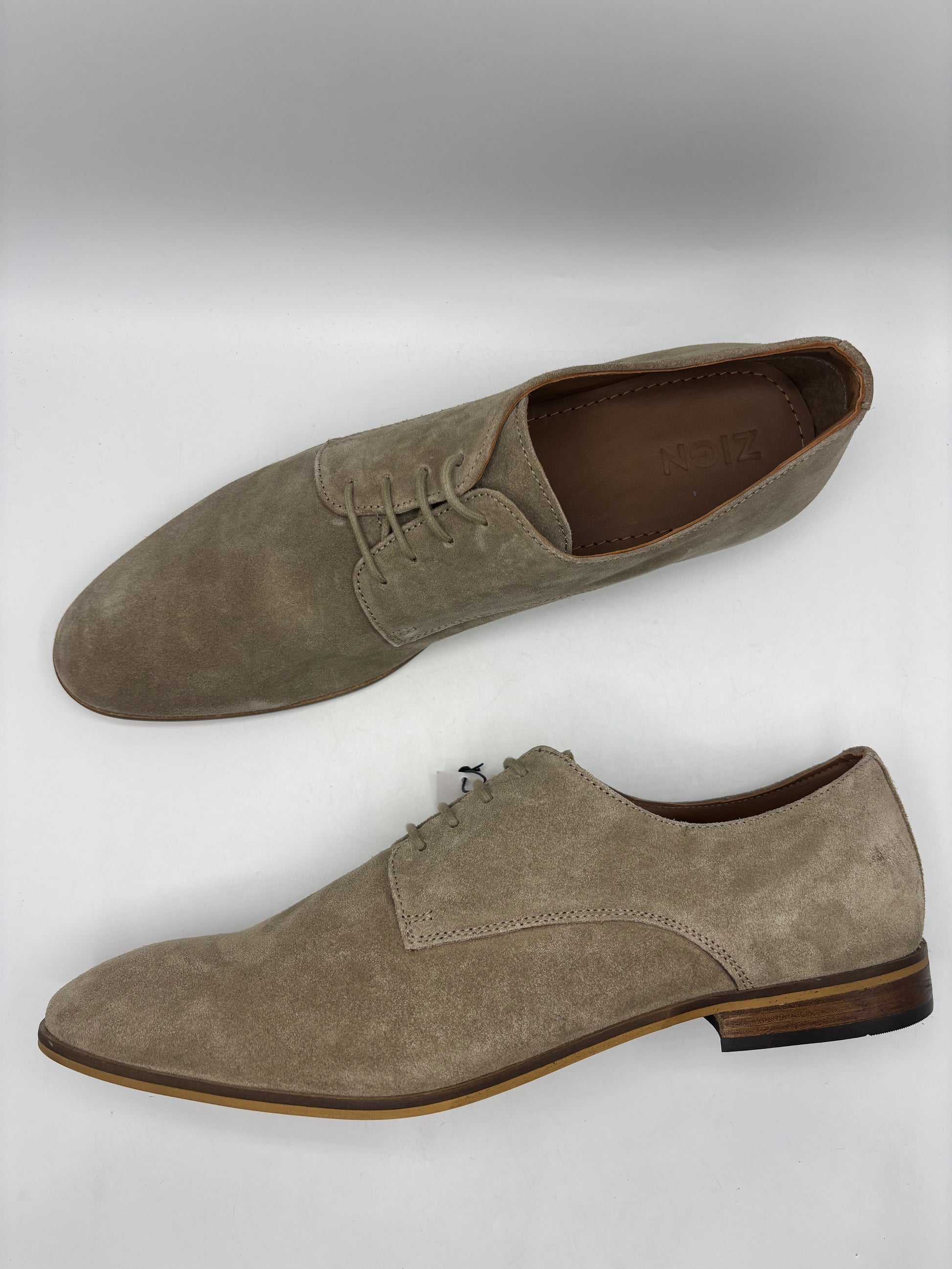 Men’s leather/suede derby shoe, size 13