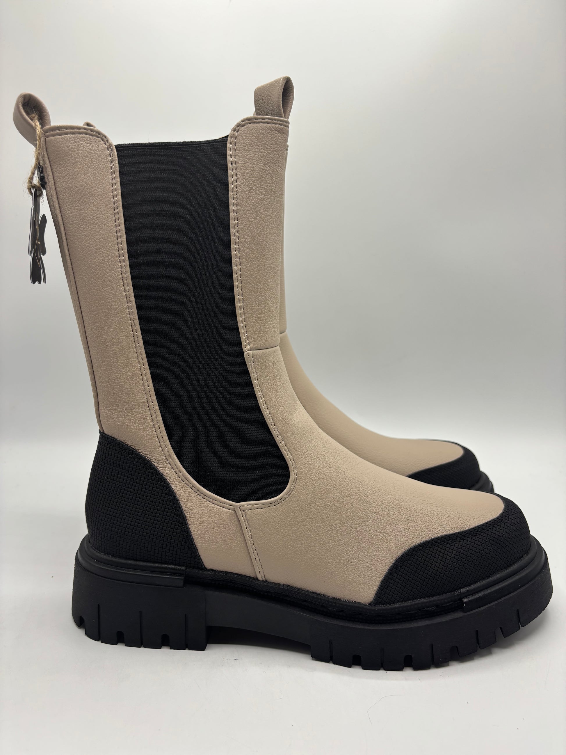 MARCO TOZZI chunky Chelsea ankle boots