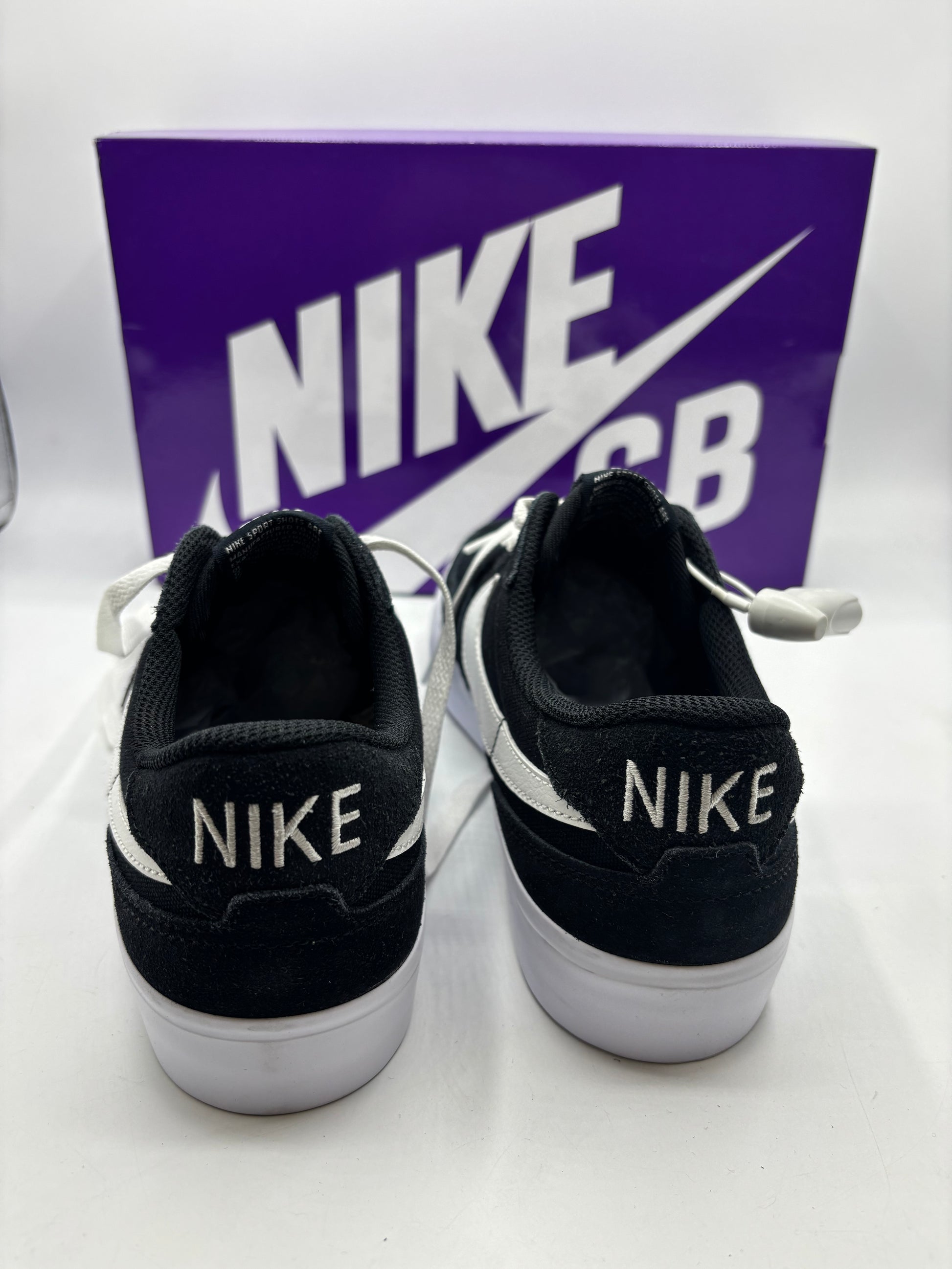 Nike sb pogo plus trainers unisex (6.5)