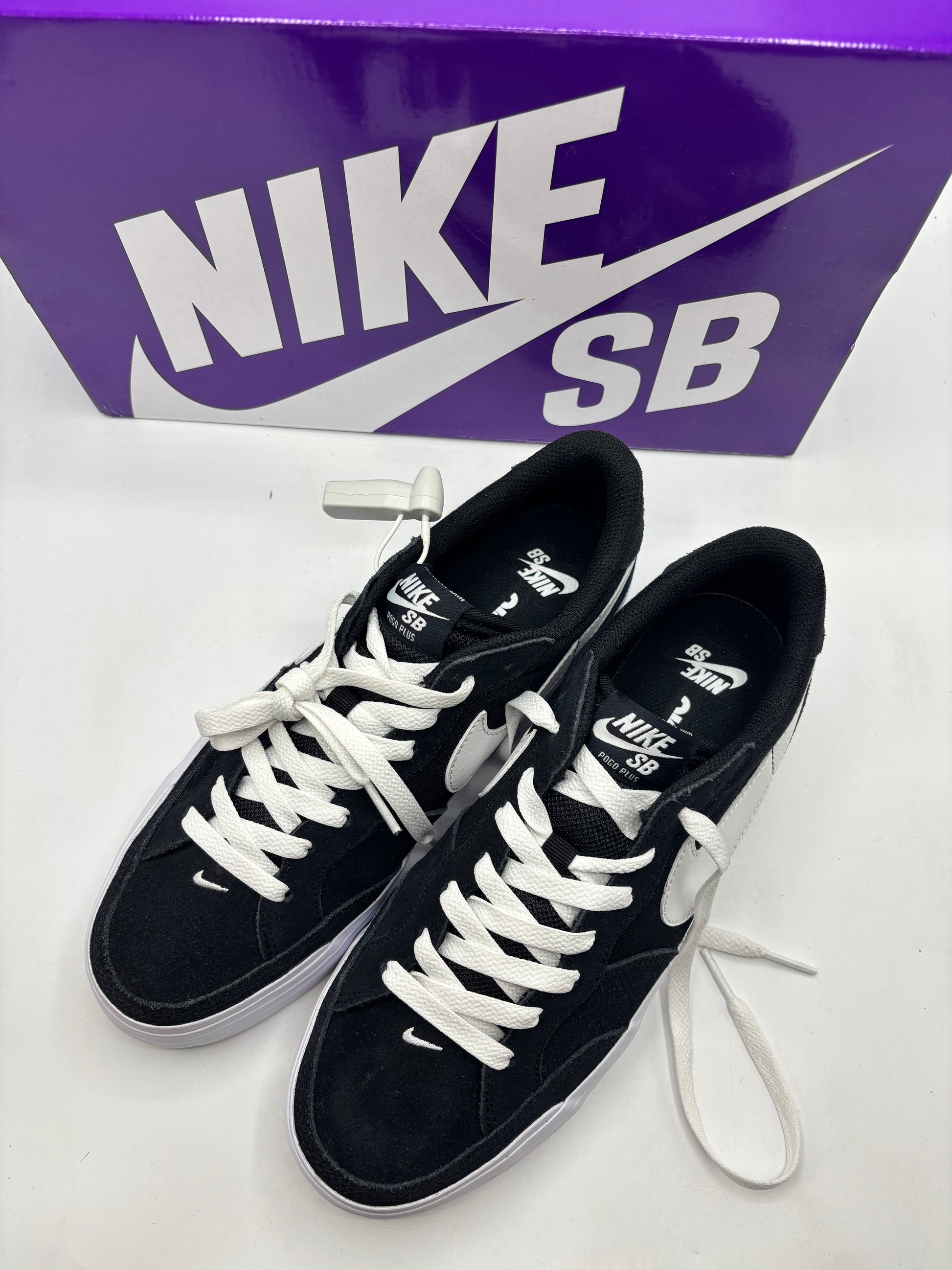 Nike sb pogo plus trainers unisex (6.5)