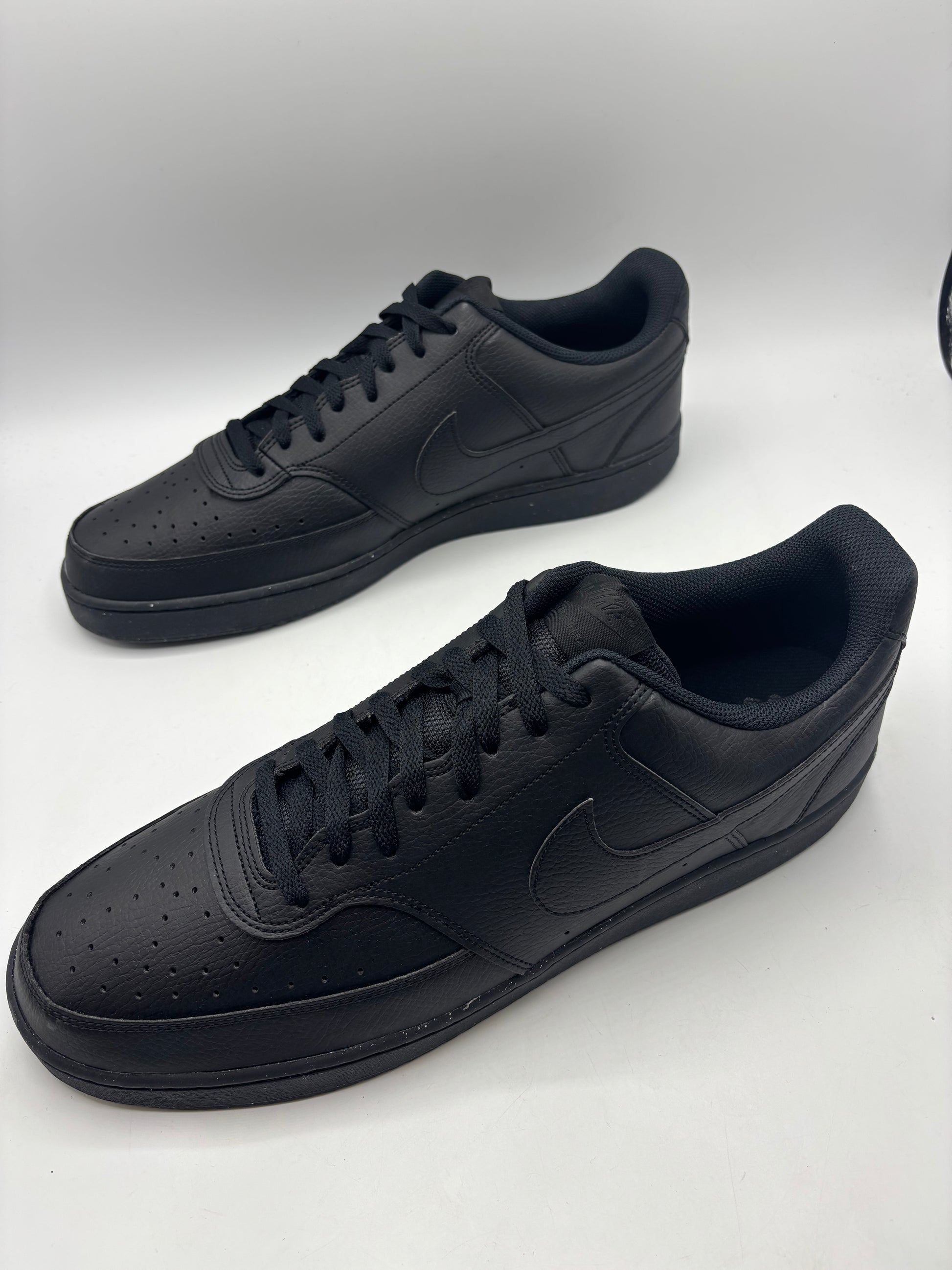 Nike court vision low trainers men’s (size 14)