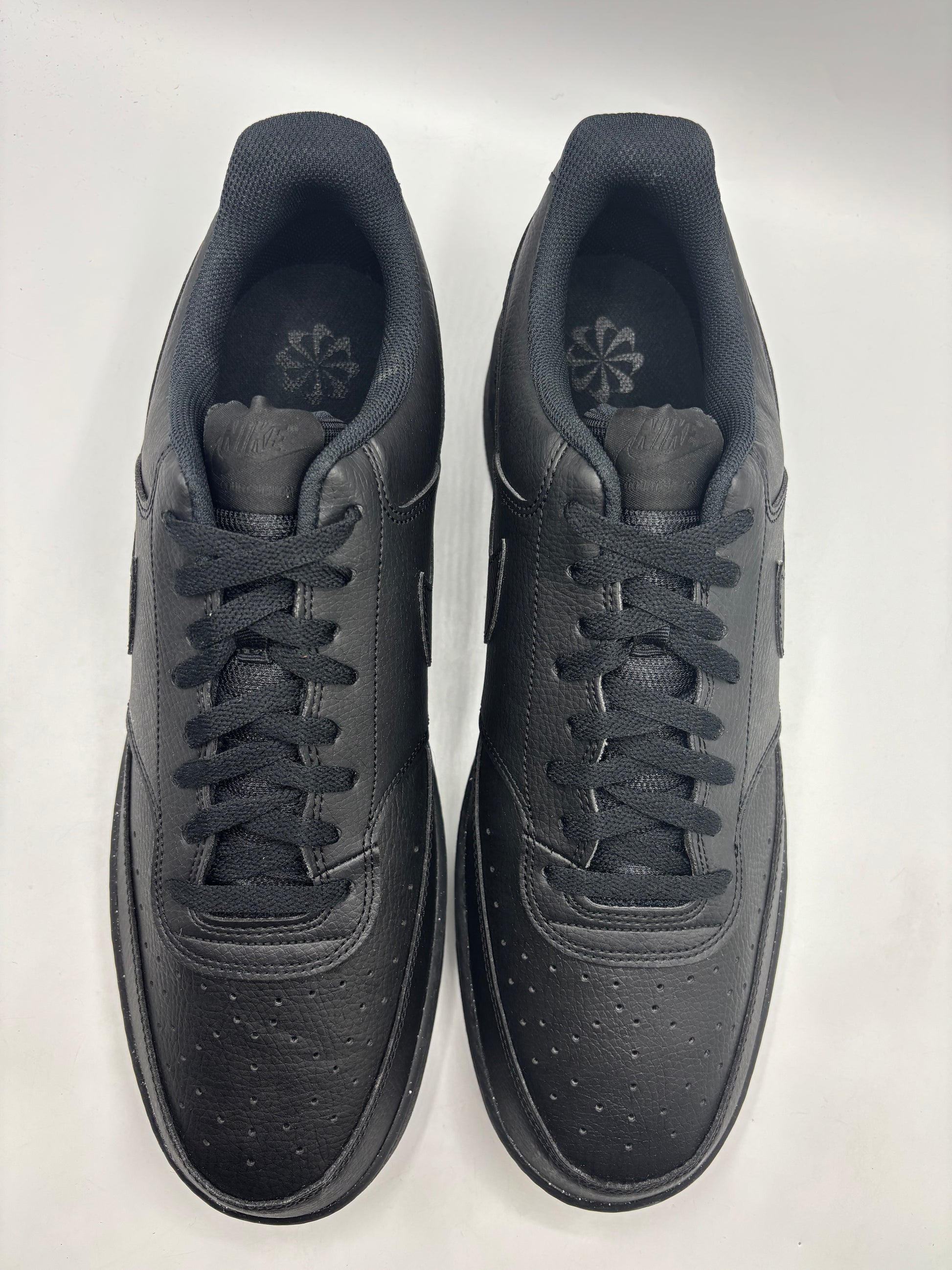 Nike court vision low trainers men’s (size 14)