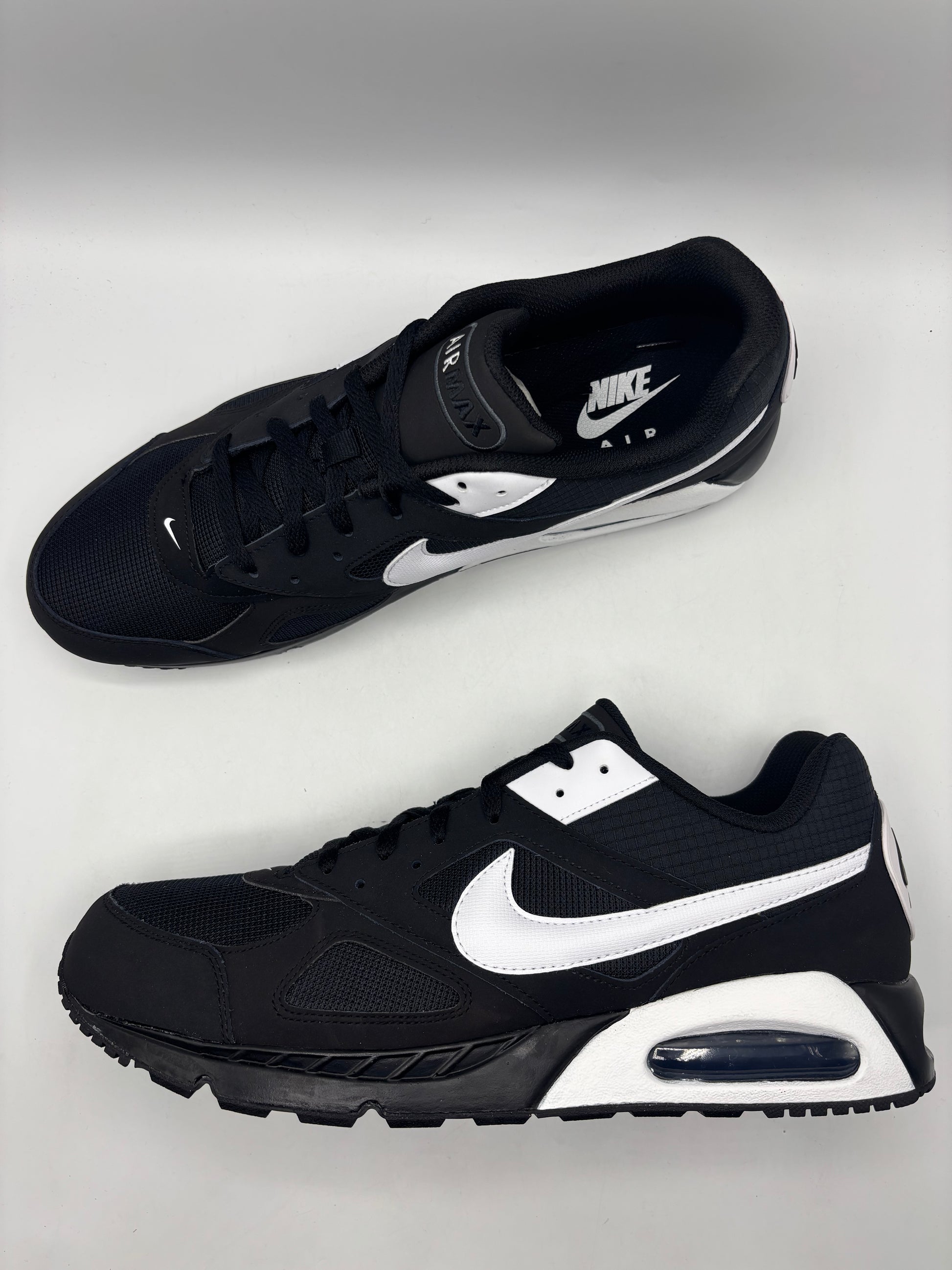 Nike Air Max Ivo Trainers (size 14)