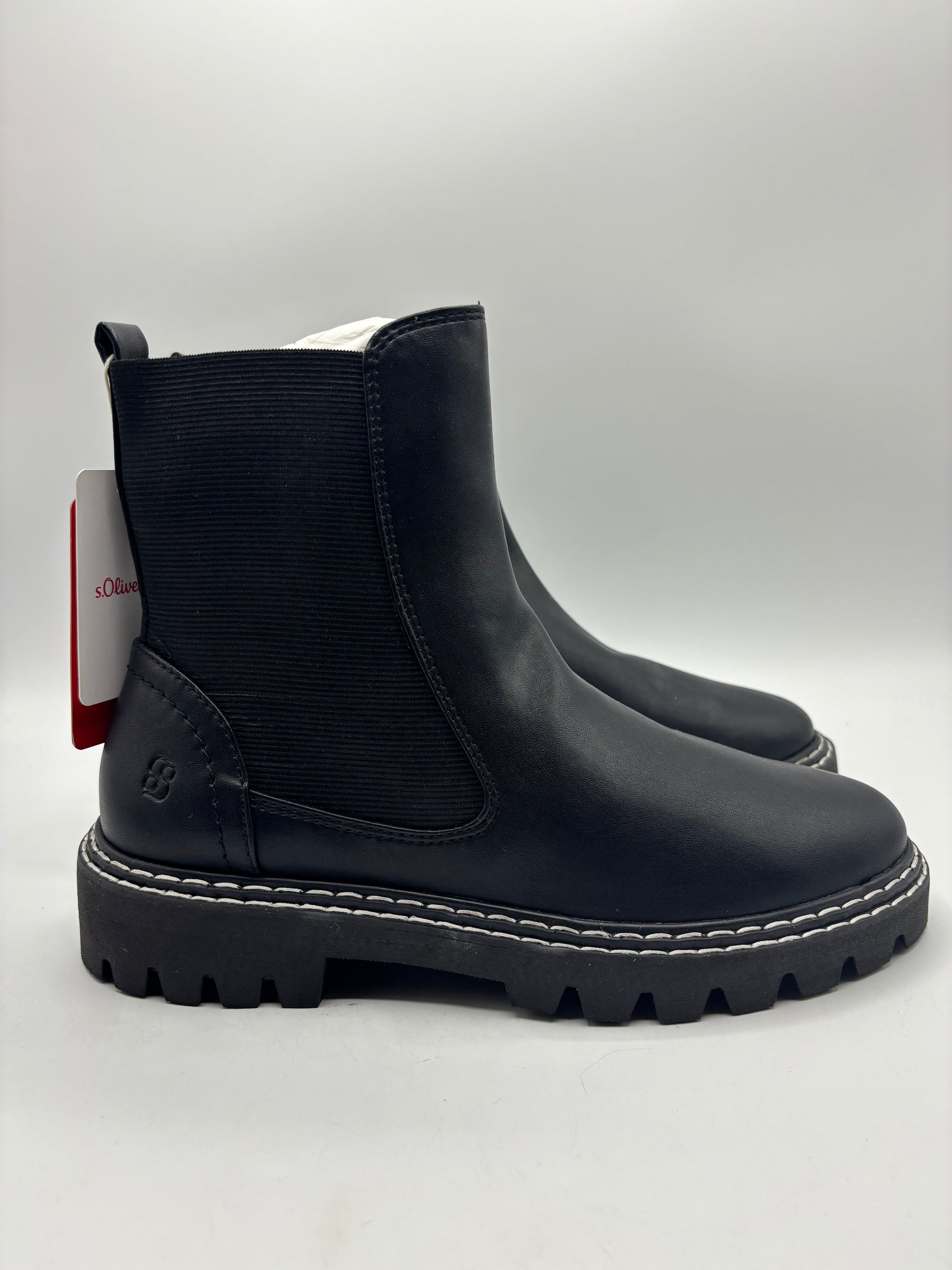 S.Oliver vegan chunky Chelsea boots (size5)