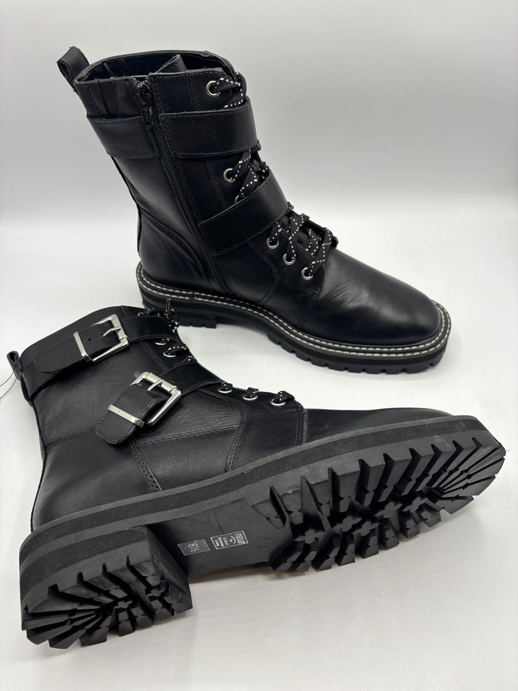 M&S black leather Chunky Flat Ankle Boots (size6.5)