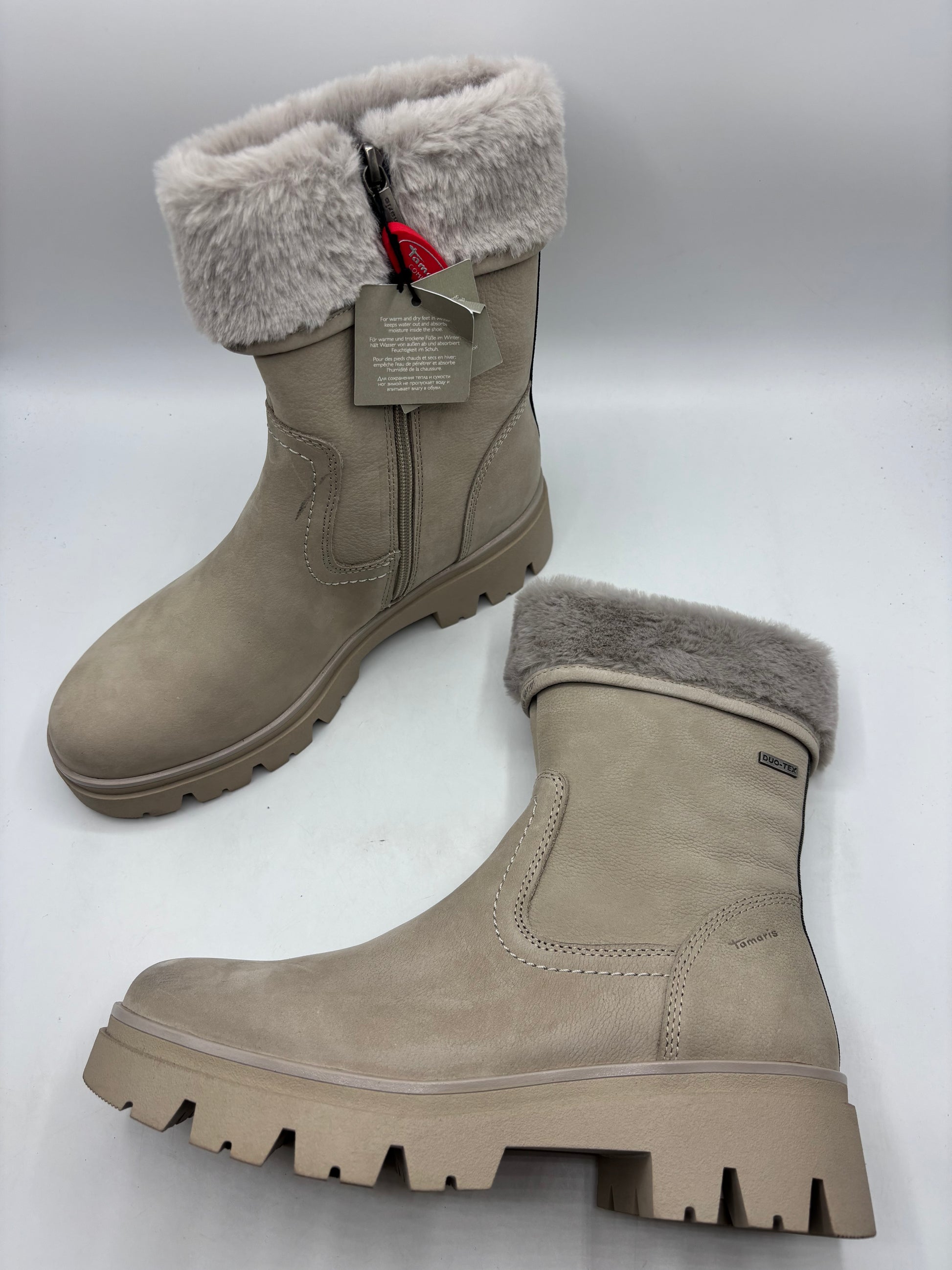 Tamari’s comfort winter boots (size6)