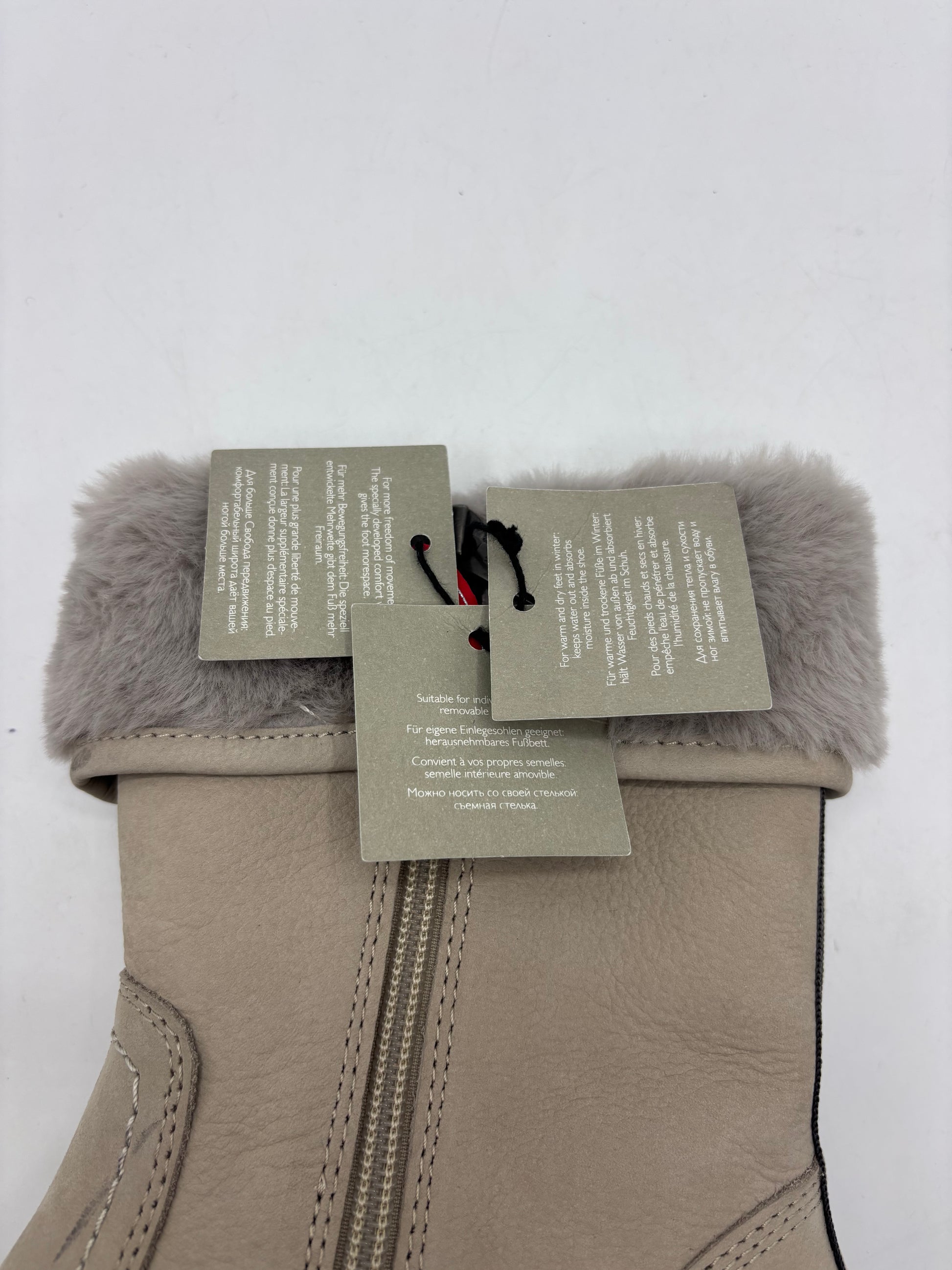 Tamari’s comfort winter boots (size6)