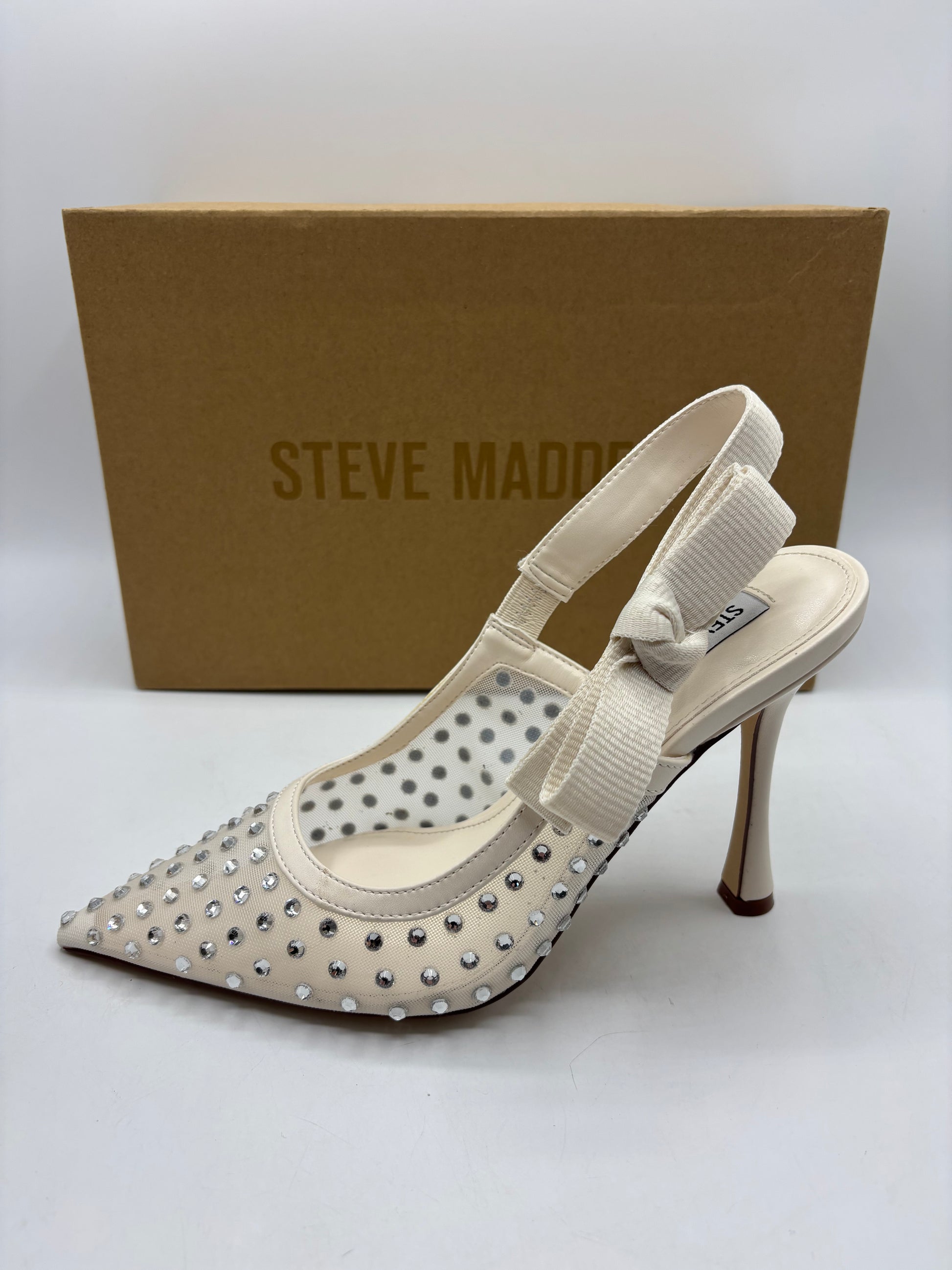 STEVE MADDEN BRYLIE-R PUMP IVORY (size3)