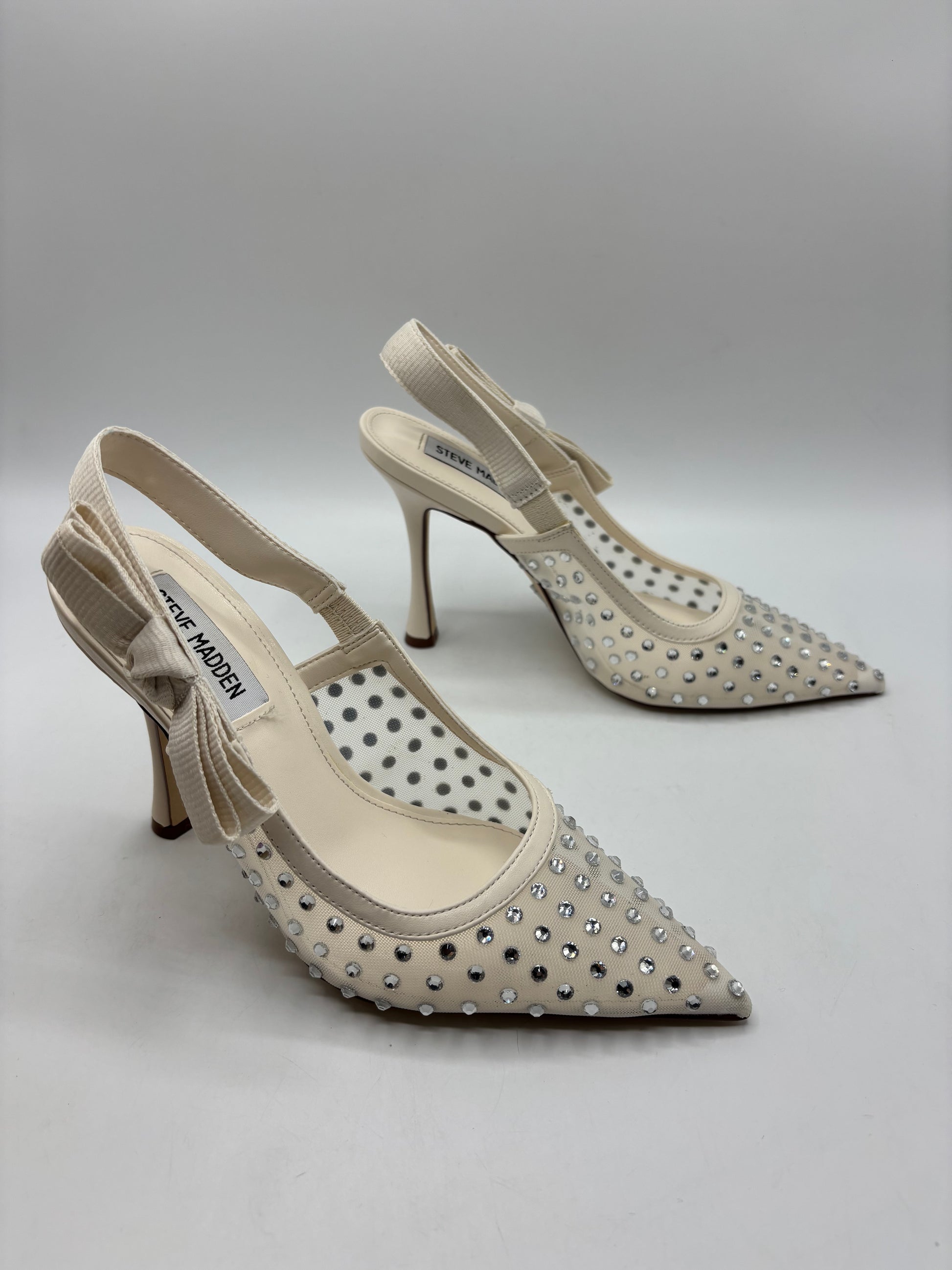 STEVE MADDEN BRYLIE-R PUMP IVORY (size3)