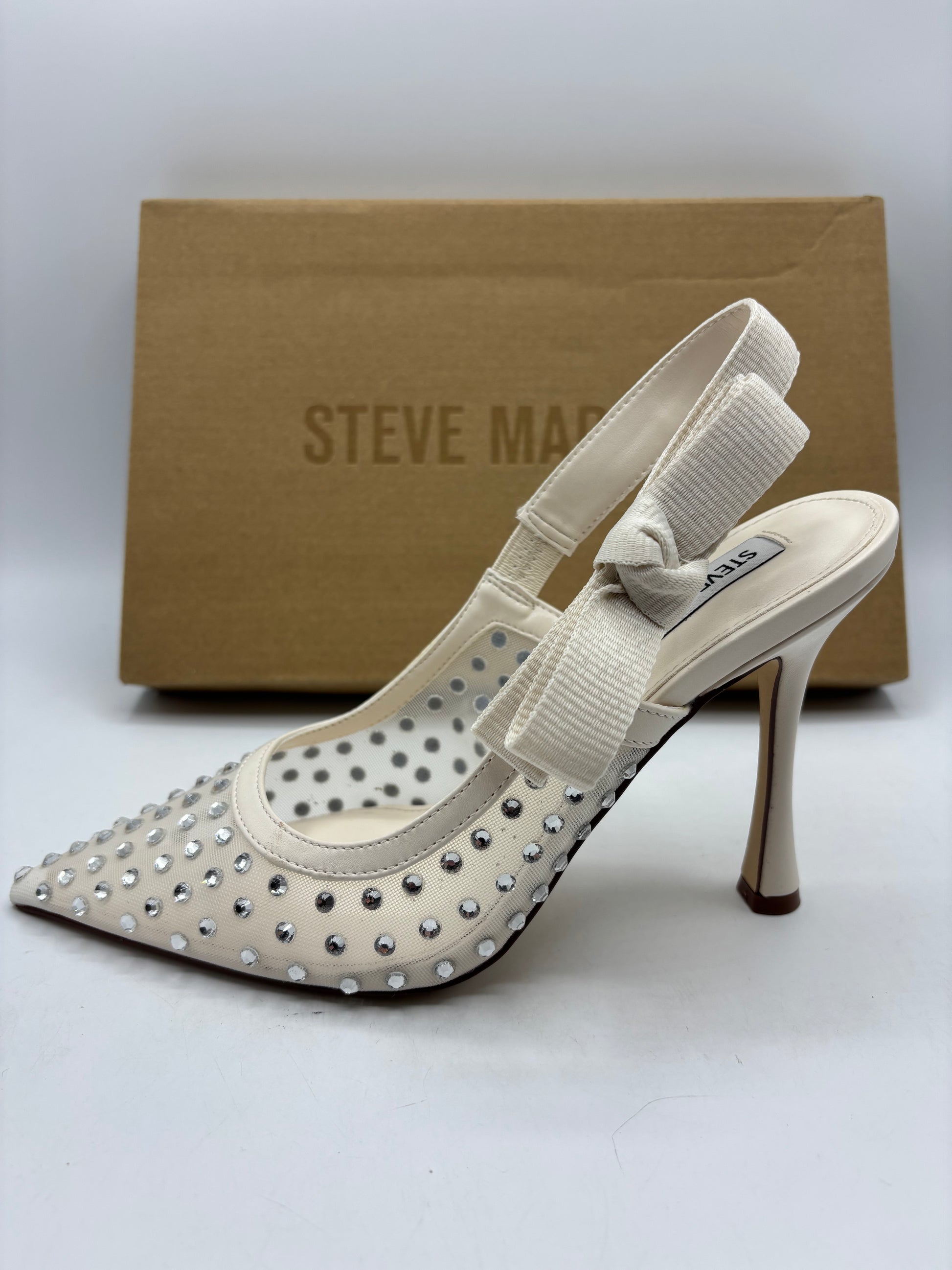 STEVE MADDEN BRYLIE-R PUMP IVORY (size3)