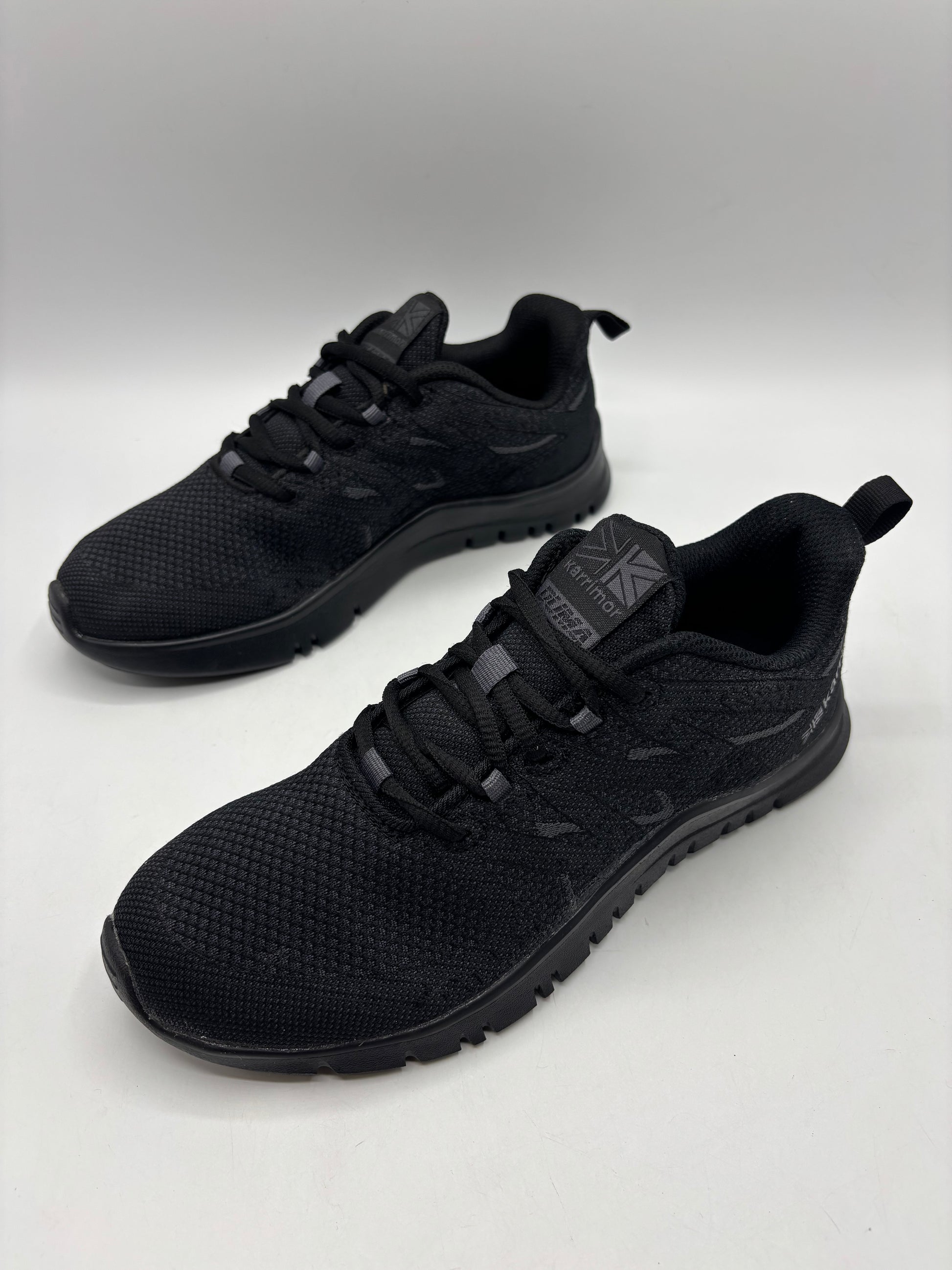 Karrimor duma 6 running shoes (size3)