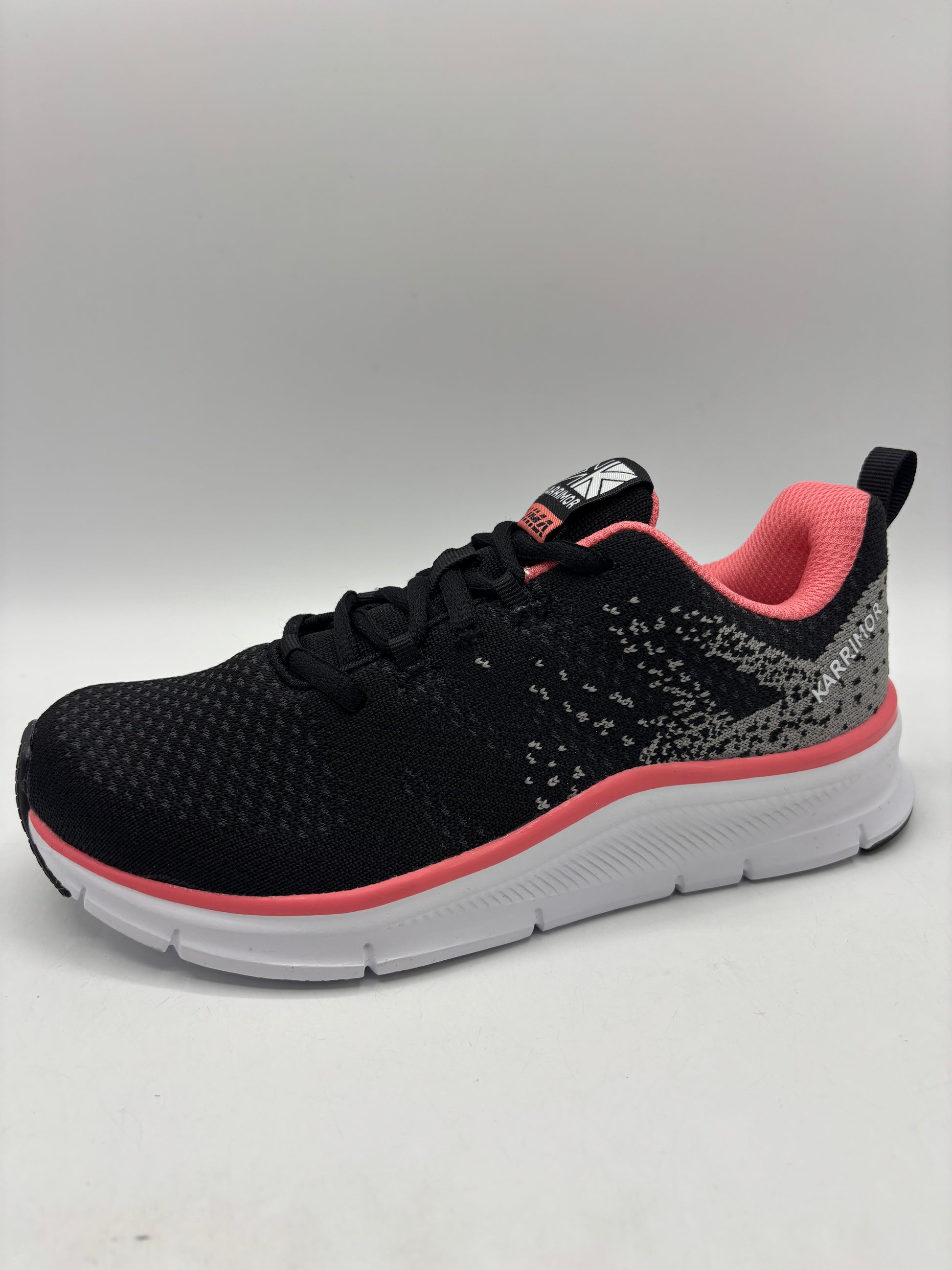 Karrimor Duma 6 running shoes (size 3,4) junior