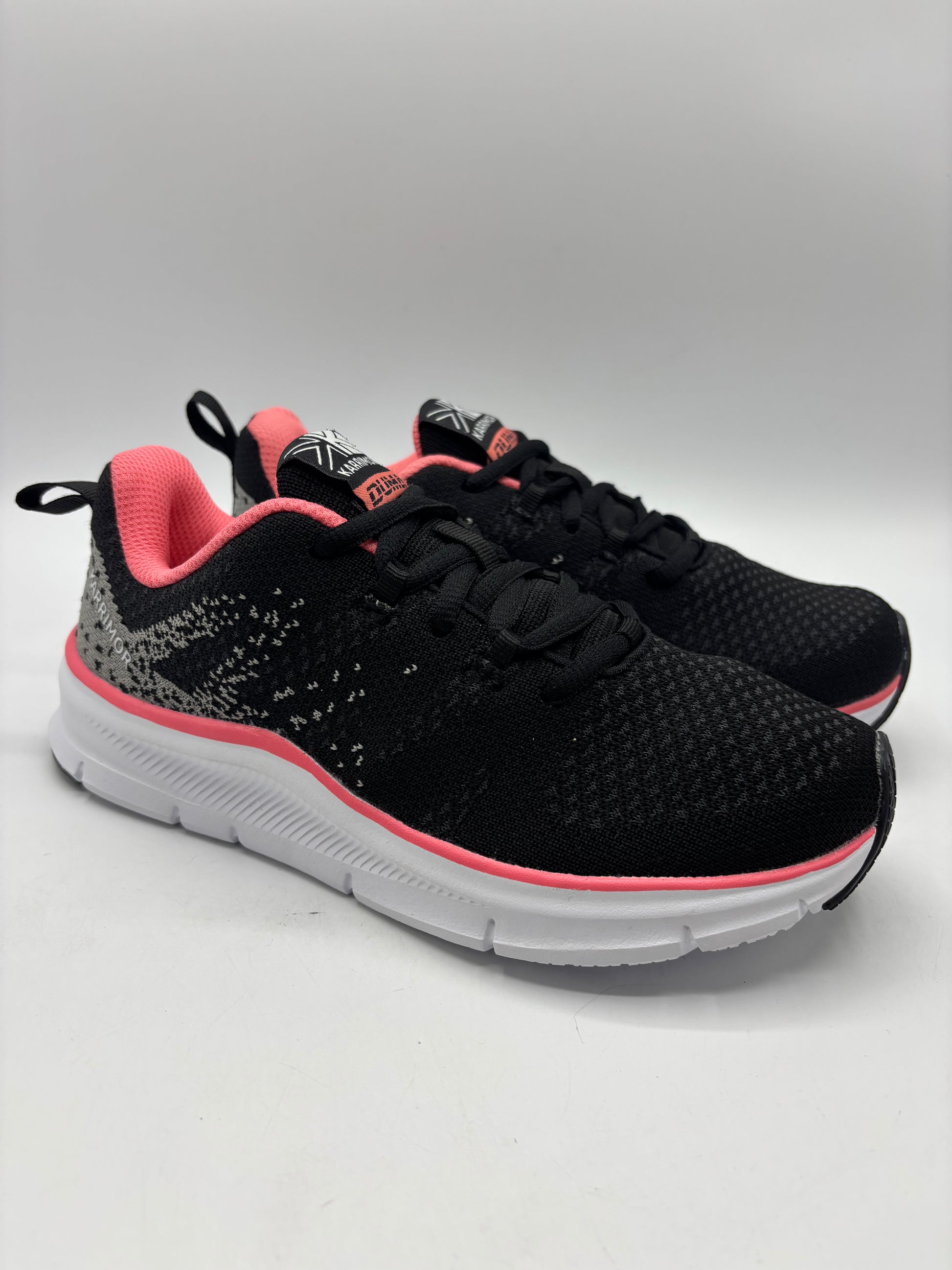 Karrimor Duma 6 running shoes (size 3,4) junior