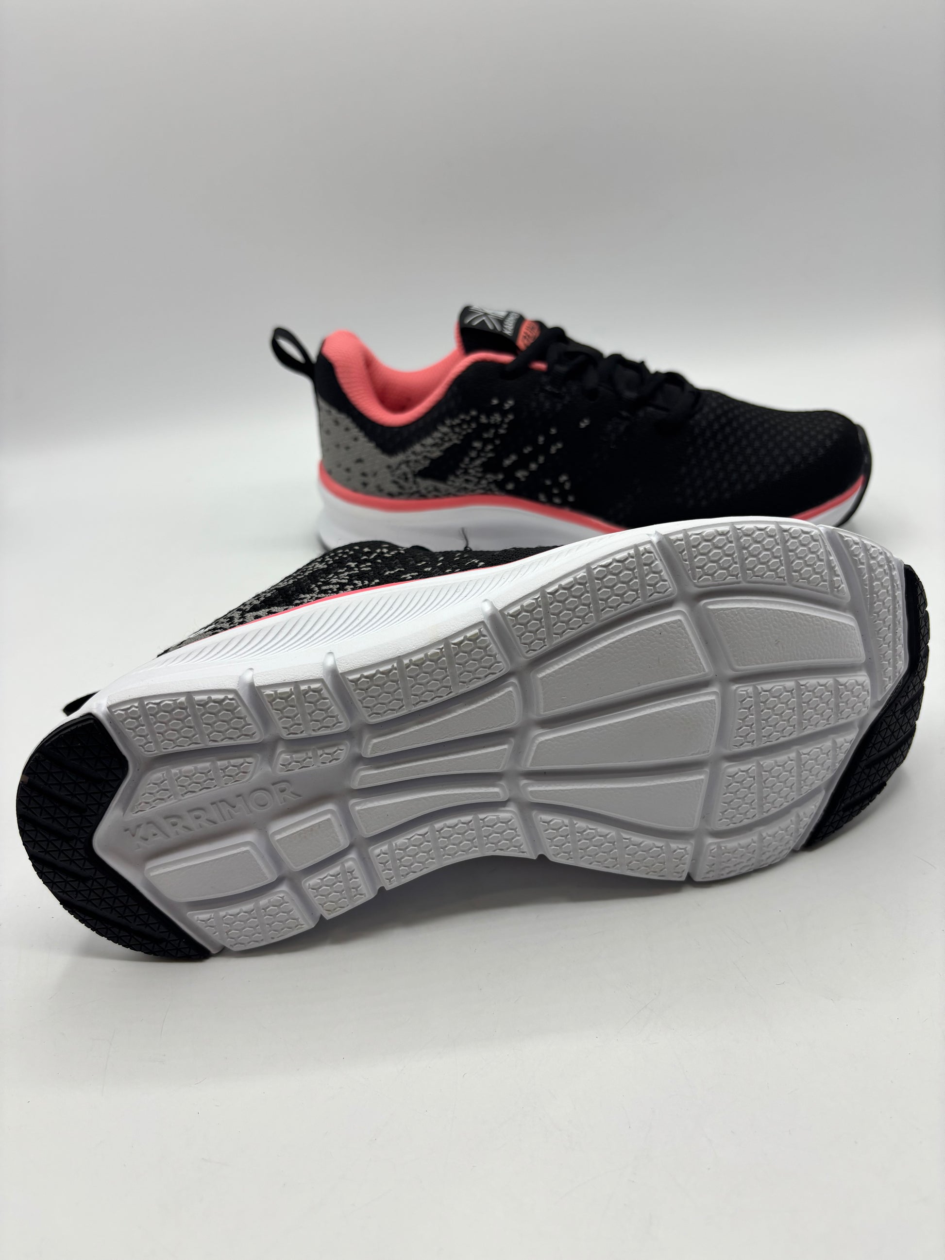 Karrimor Duma 6 running shoes (size 3,4) junior