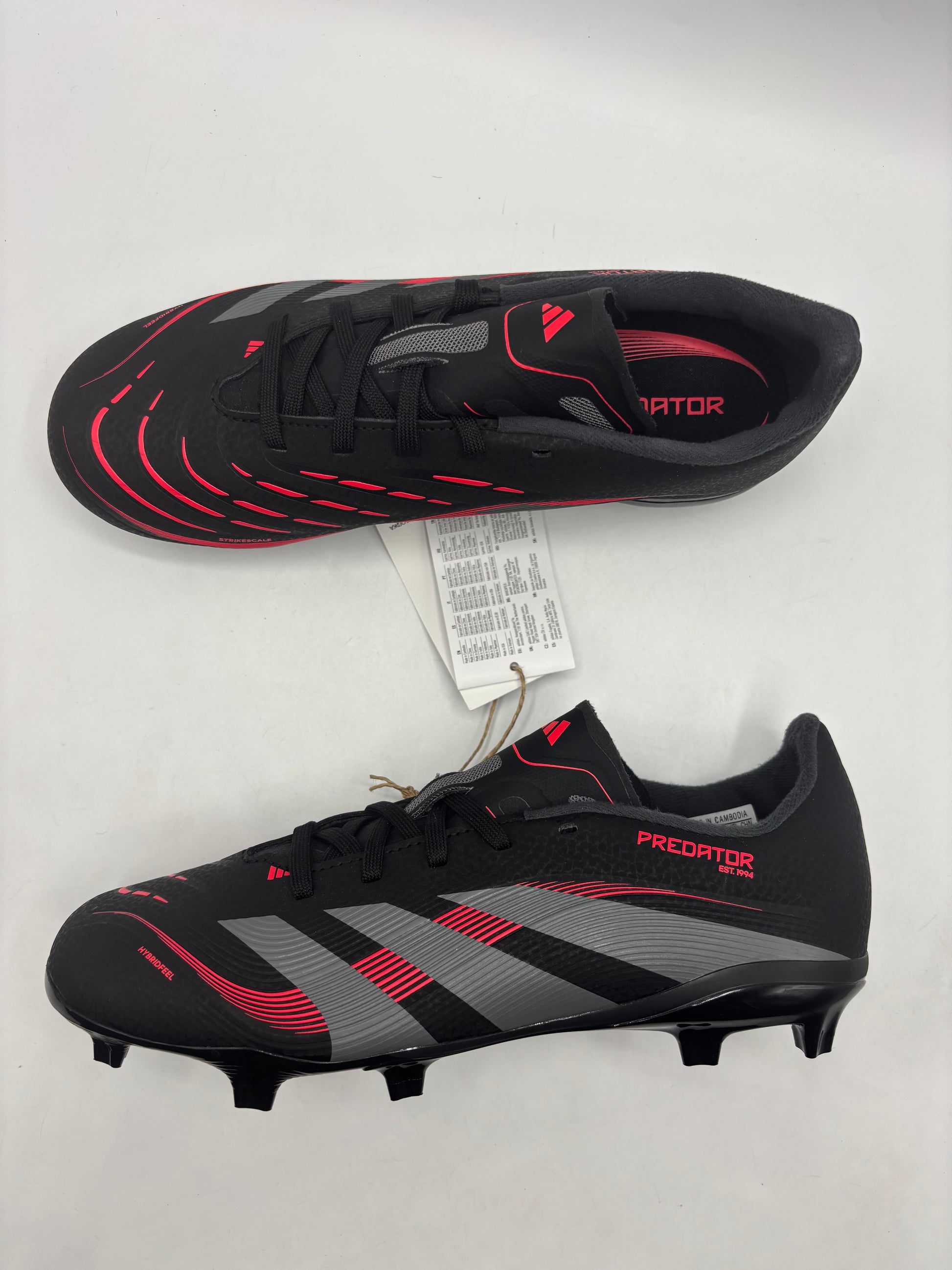 Adidas predator kids soft ground football boots (size4)
