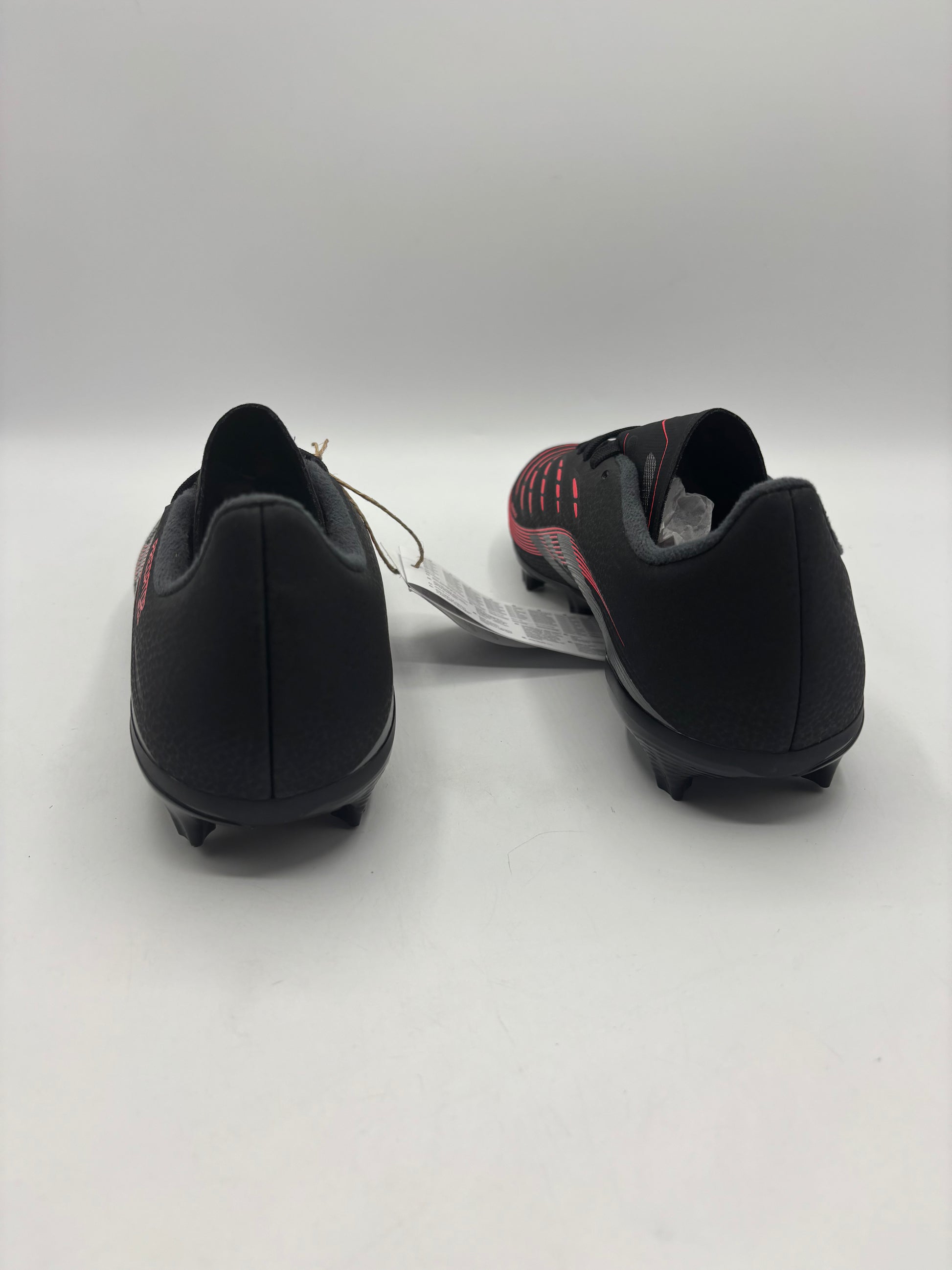 Adidas predator kids soft ground football boots (size4)