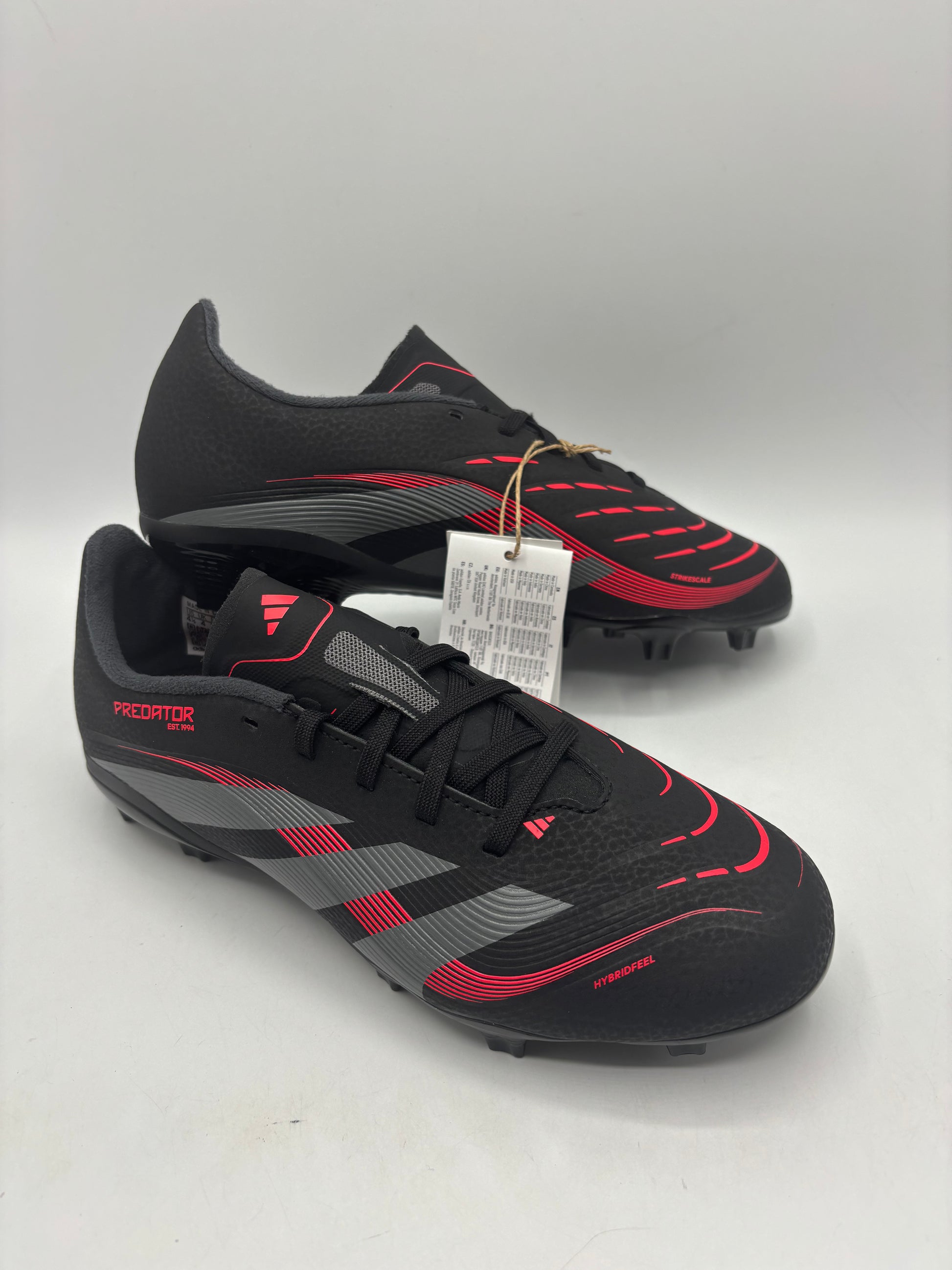 Adidas predator kids soft ground football boots (size4)