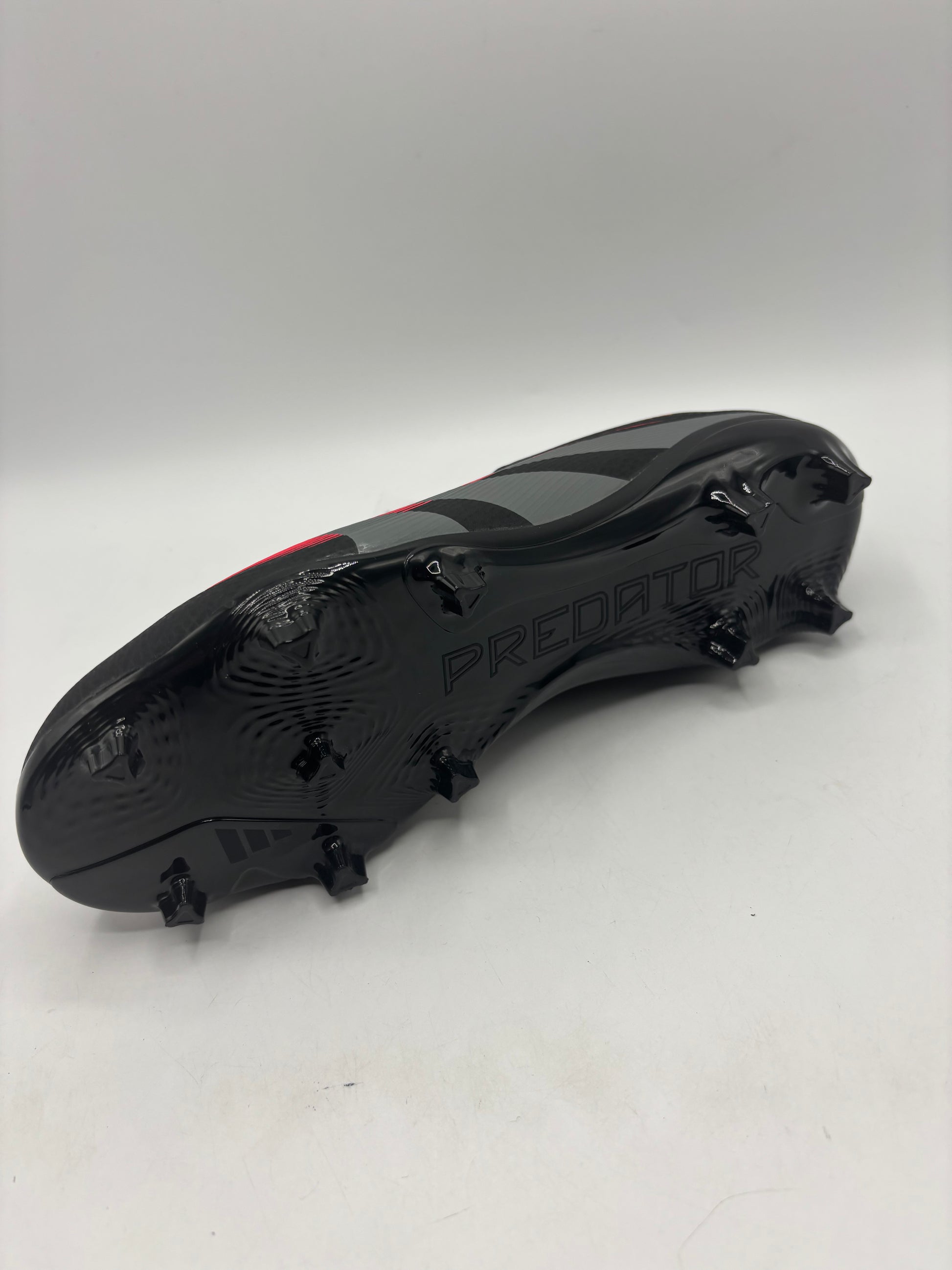 Adidas predator kids soft ground football boots (size4)