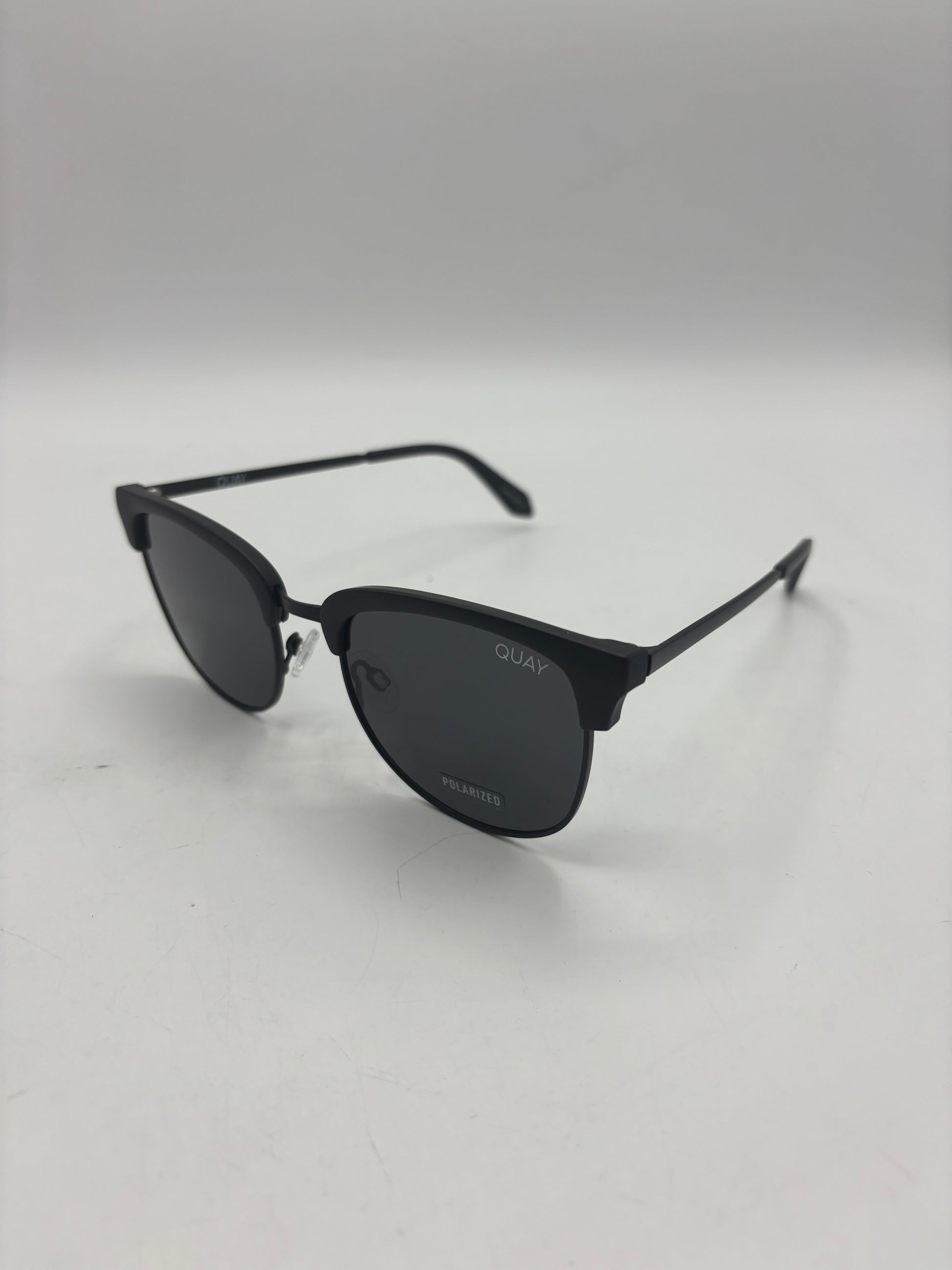 QUAY “evasive” polarized sunglasses