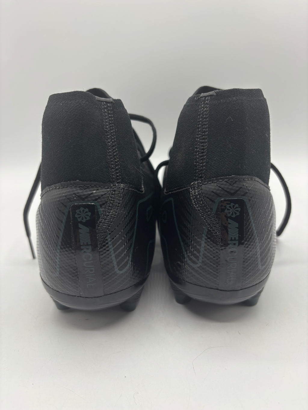 Nike mercurial 10 soft ground football boots (size 7)