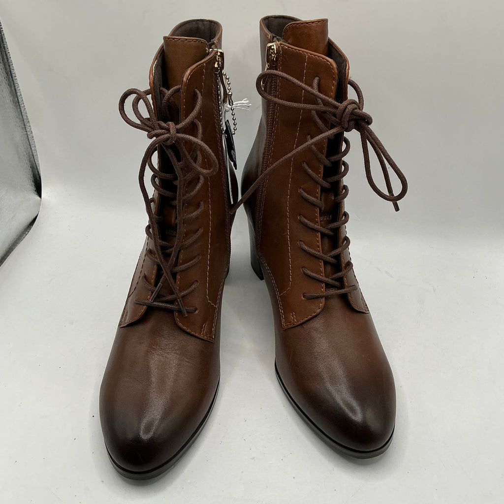 CAPRICE Brown leather ankle boots with heel