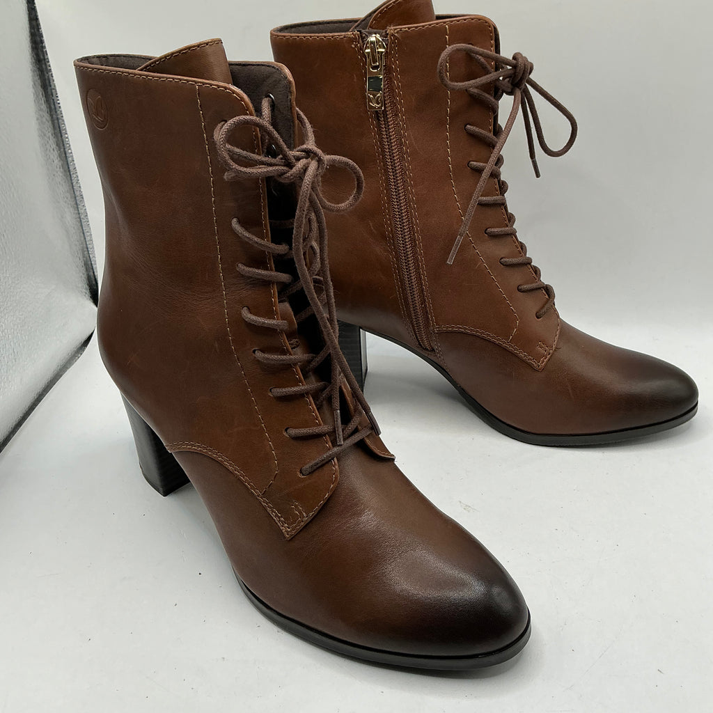 CAPRICE Brown leather ankle boots with heel