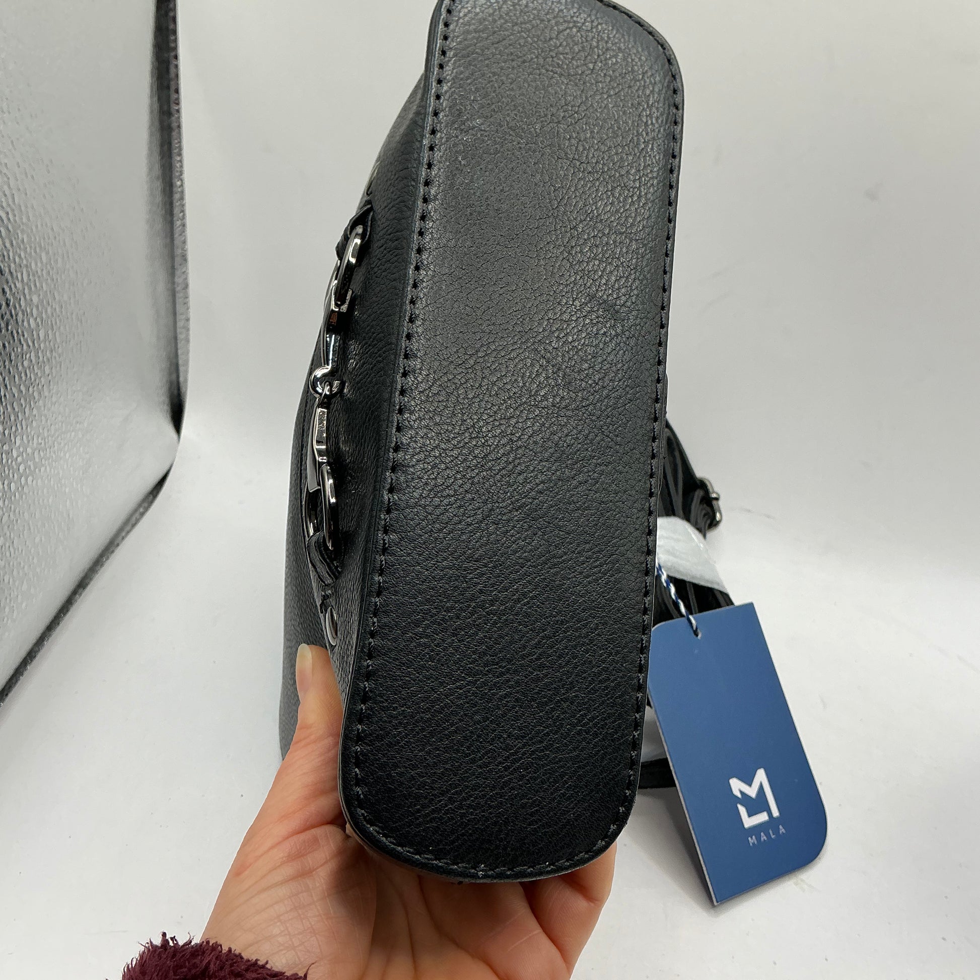 MALA LEATHER steed curved crossbody bag