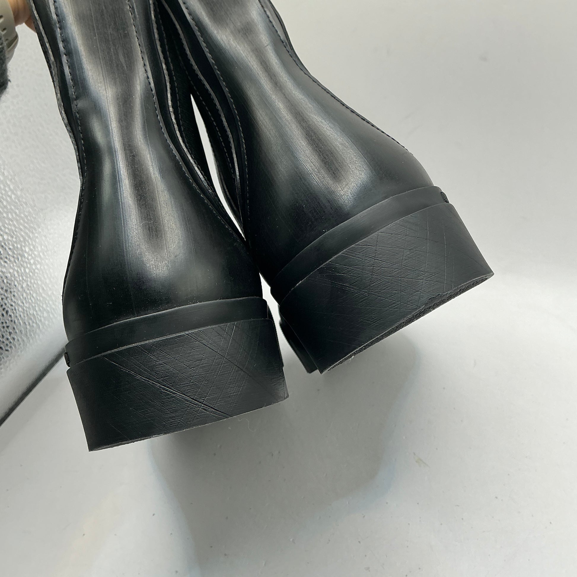 Emporio Armani
Women's Black Ankle Boots Leather