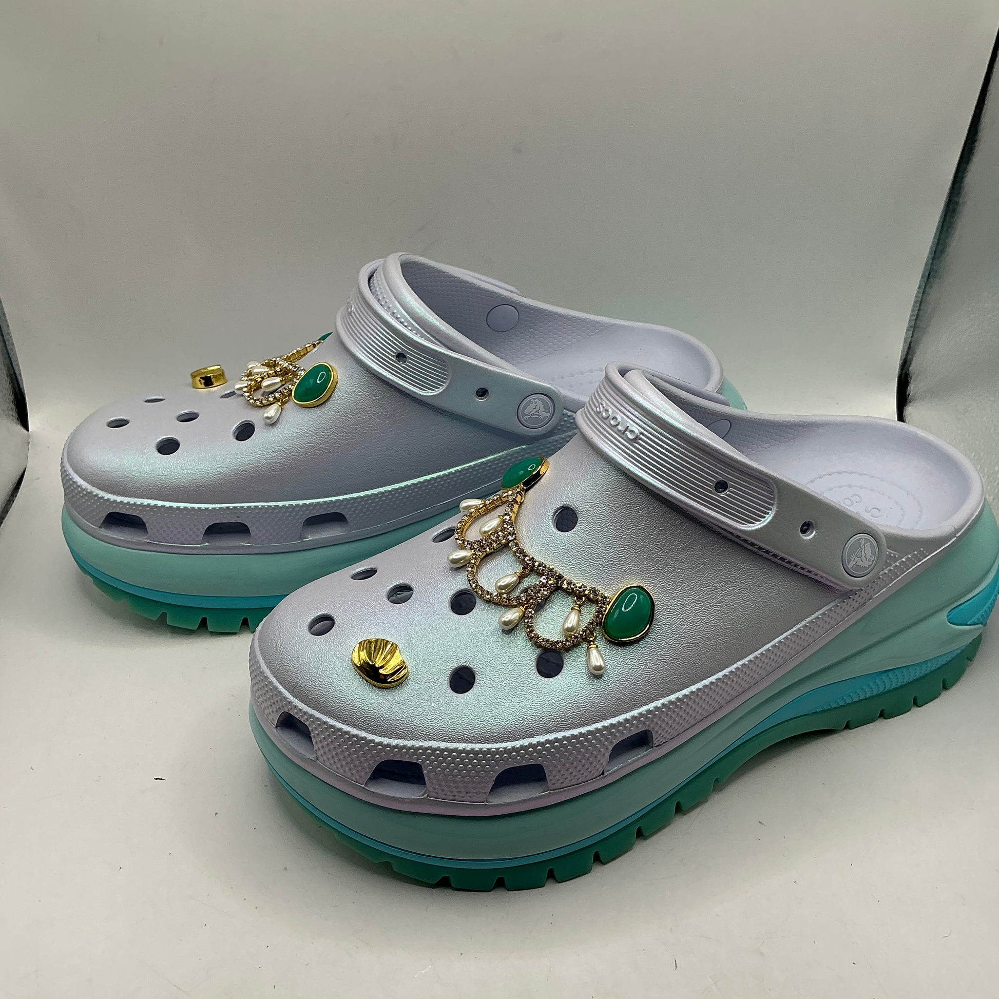 Crocs Classic Mega Crush Clogs, Sea Friends - dreamscape, unisex pool slides