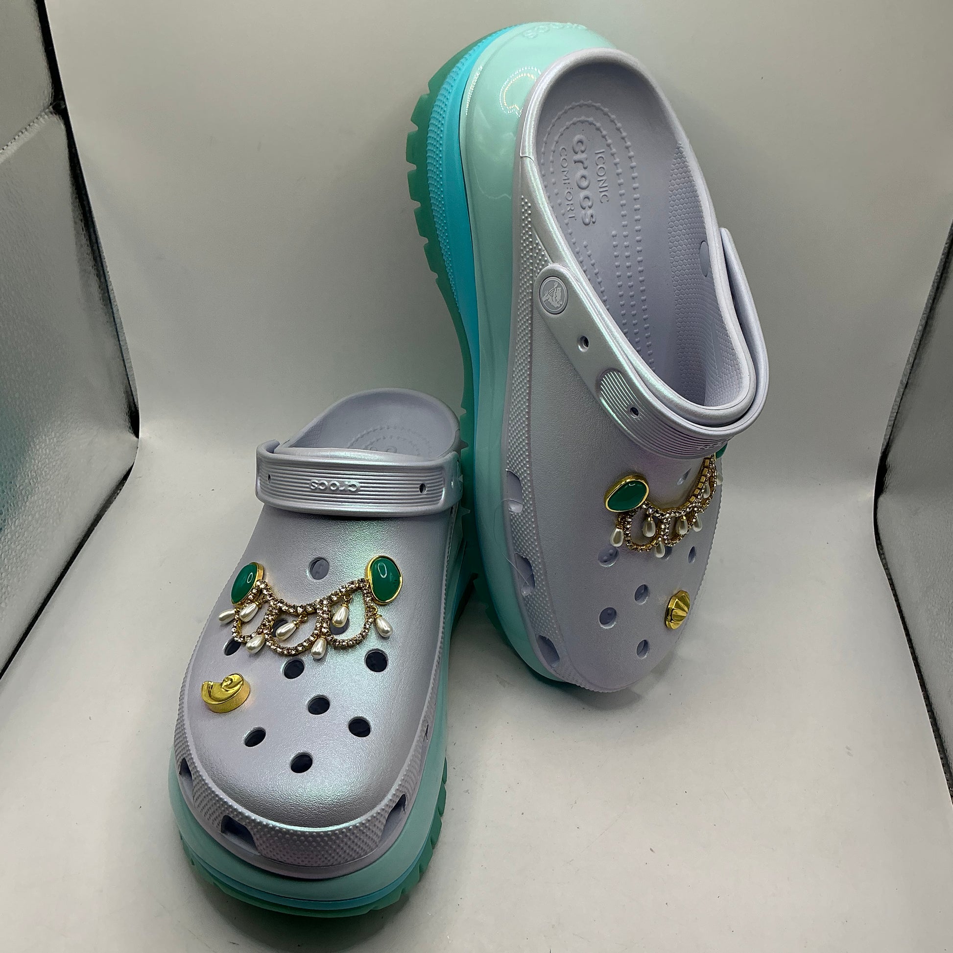 Crocs Classic Mega Crush Clogs, Sea Friends - dreamscape, unisex pool slides