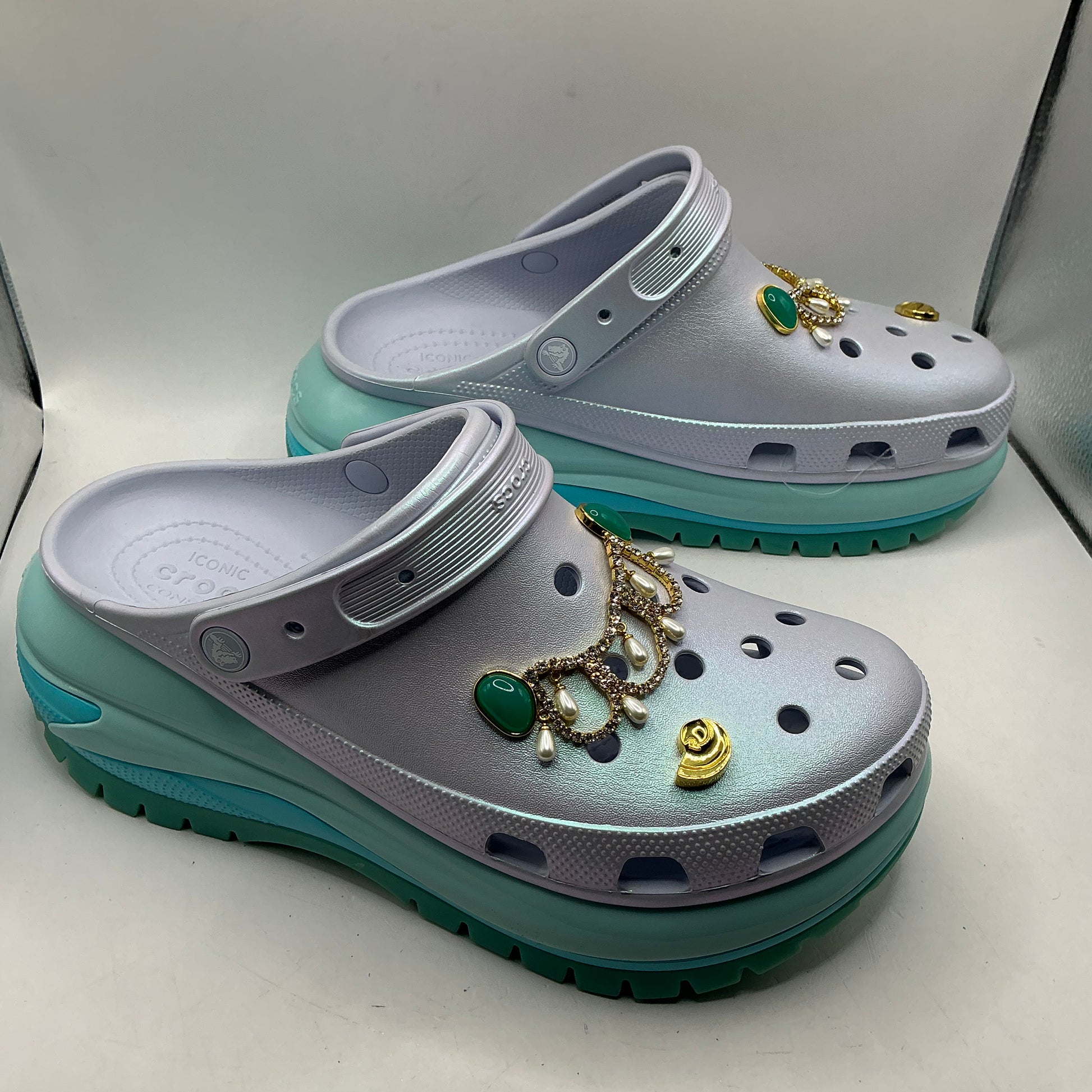 Crocs Classic Mega Crush Clogs, Sea Friends - dreamscape, unisex pool slides
