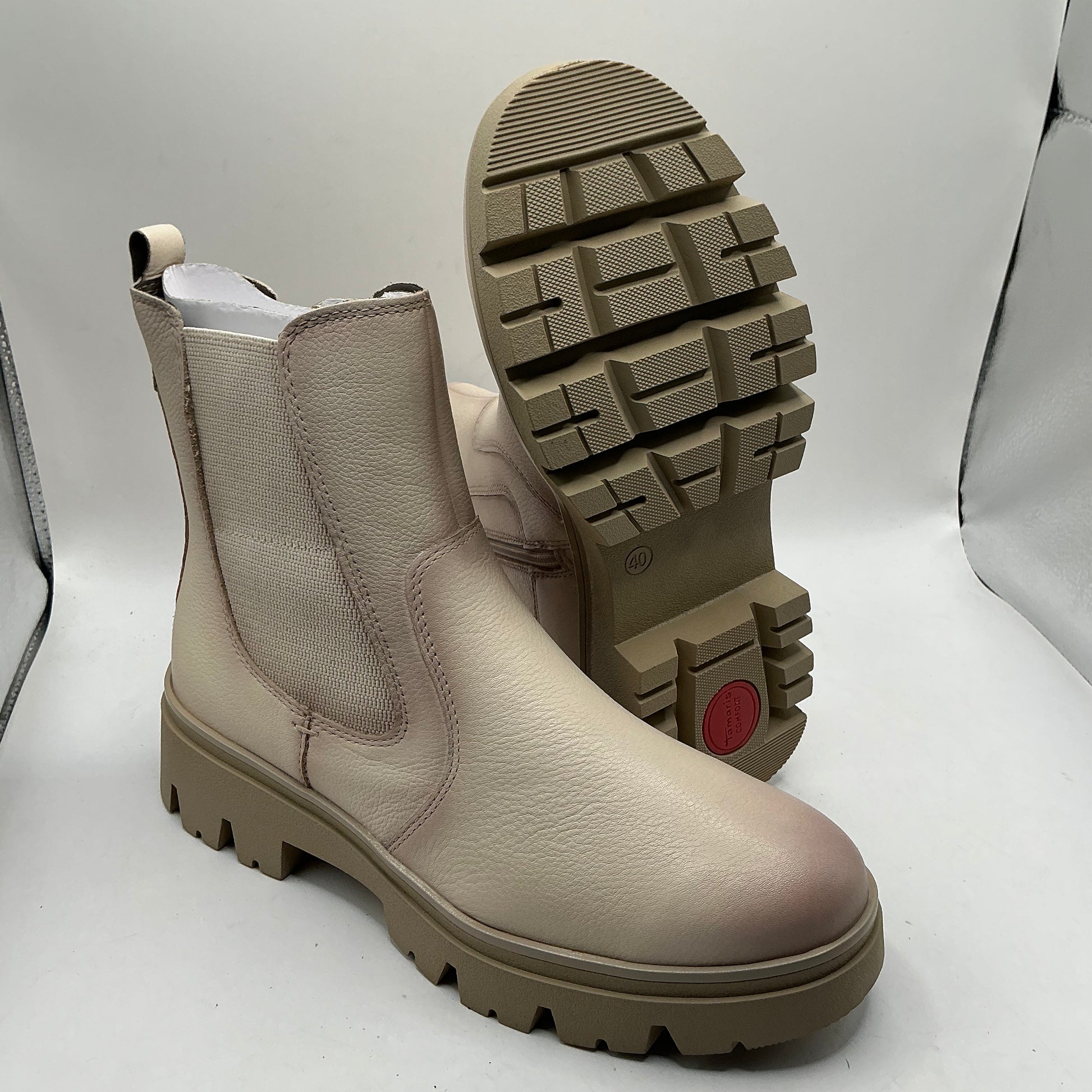 Tamaris comfort ivory chunky boot