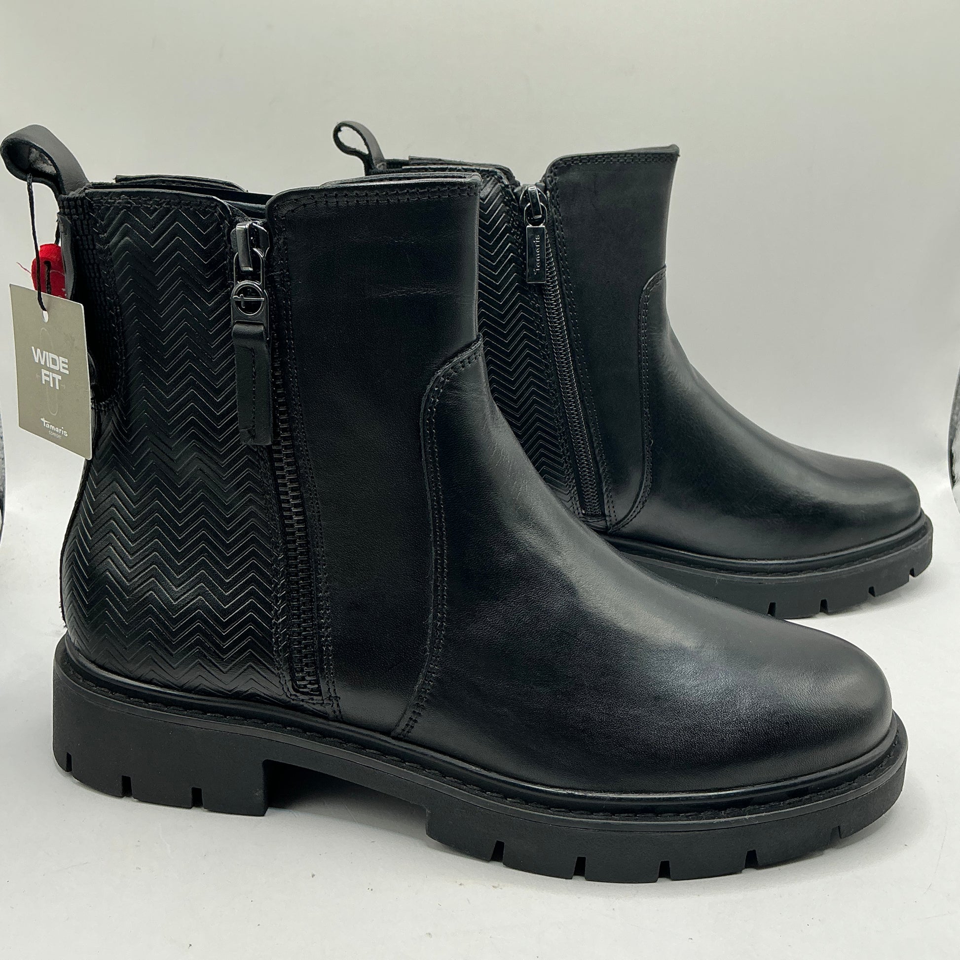 Tamaris comfort black leather ankle boots with zip