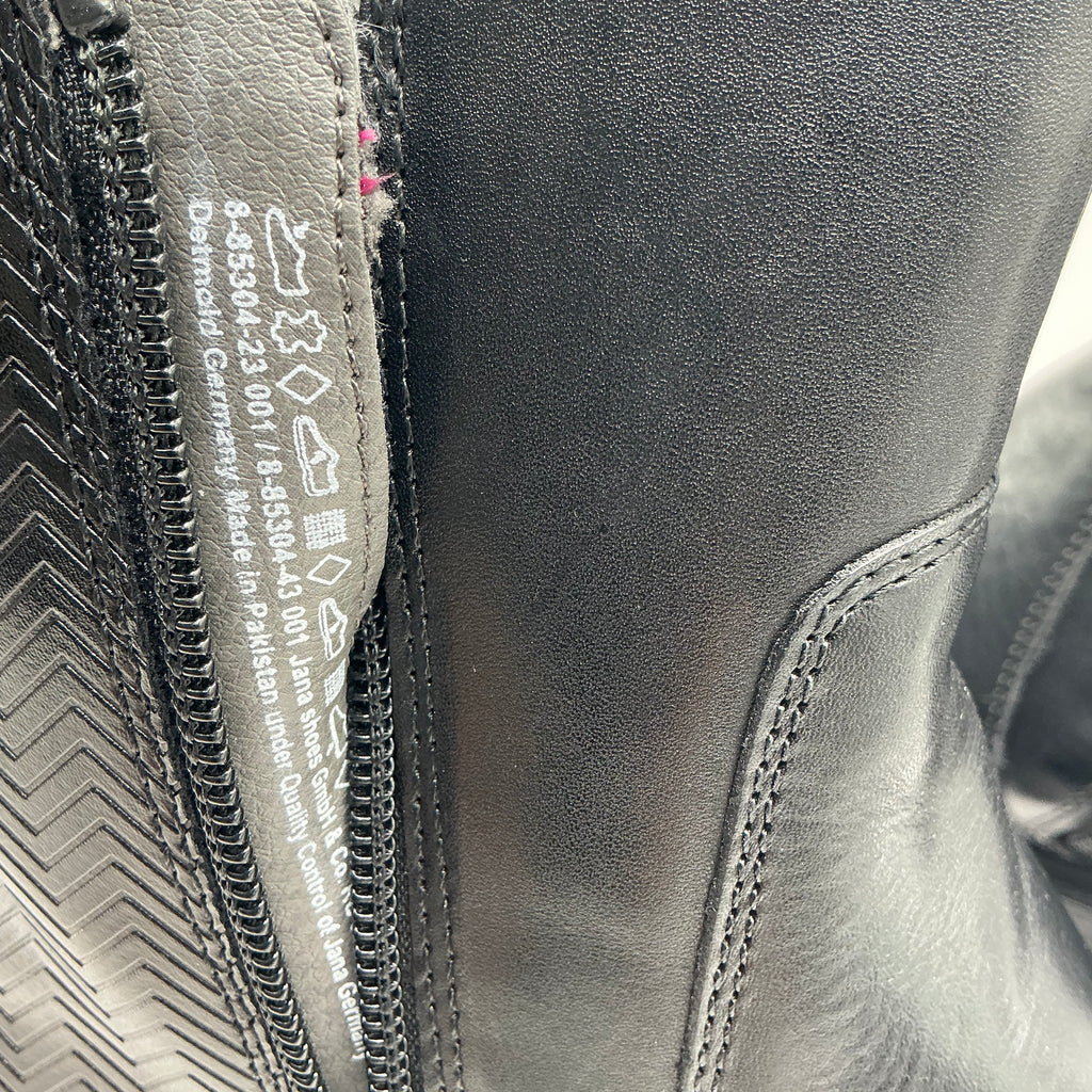 Tamaris comfort black leather ankle boots with zip