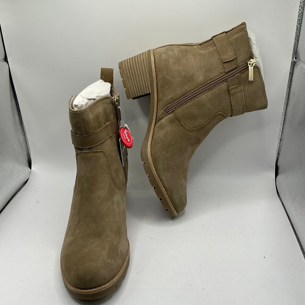 Tamaris comfort Beige suede ankle boots with gold chain detail